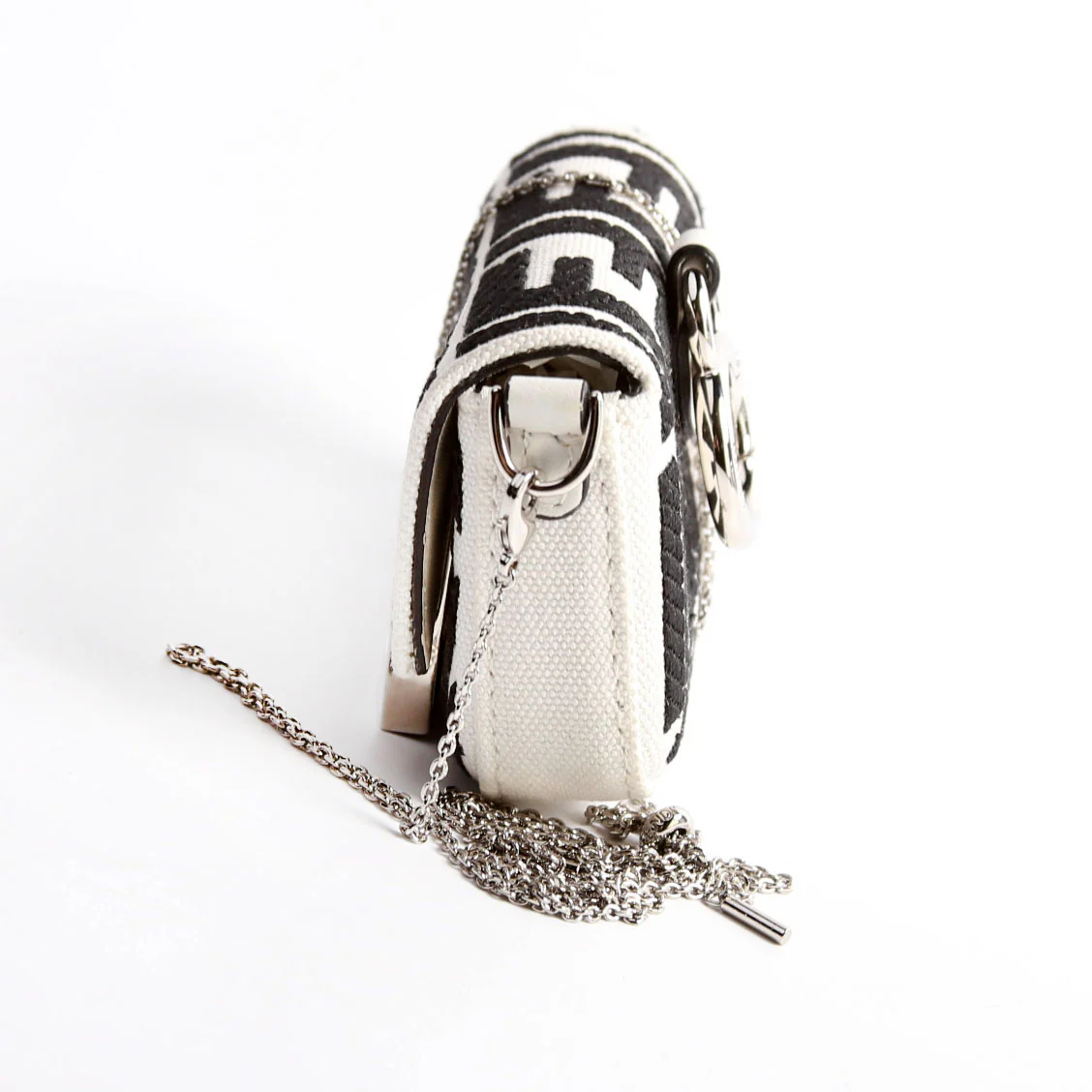 7AS045 Nano Baguette Maxi Buckle - Image 4