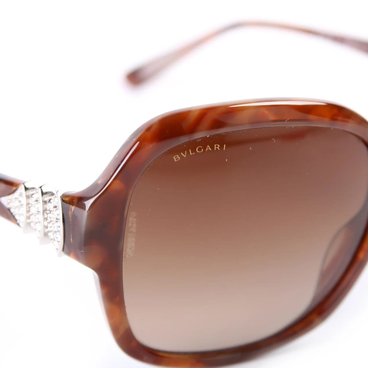 8124-B Sunglasses - Image 8