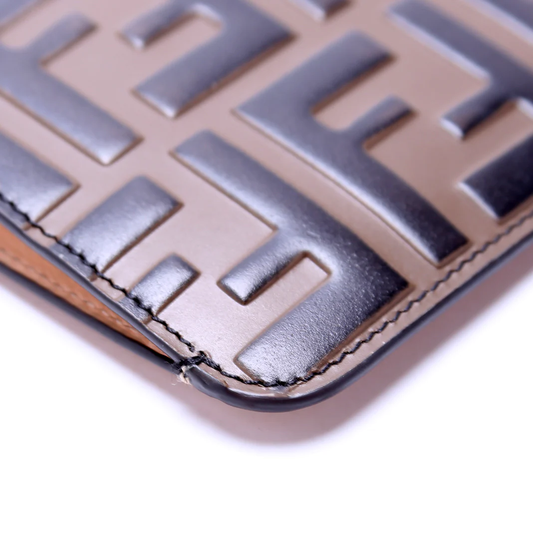 8AP151 F Is Fendi Key Case Pink - Image 5