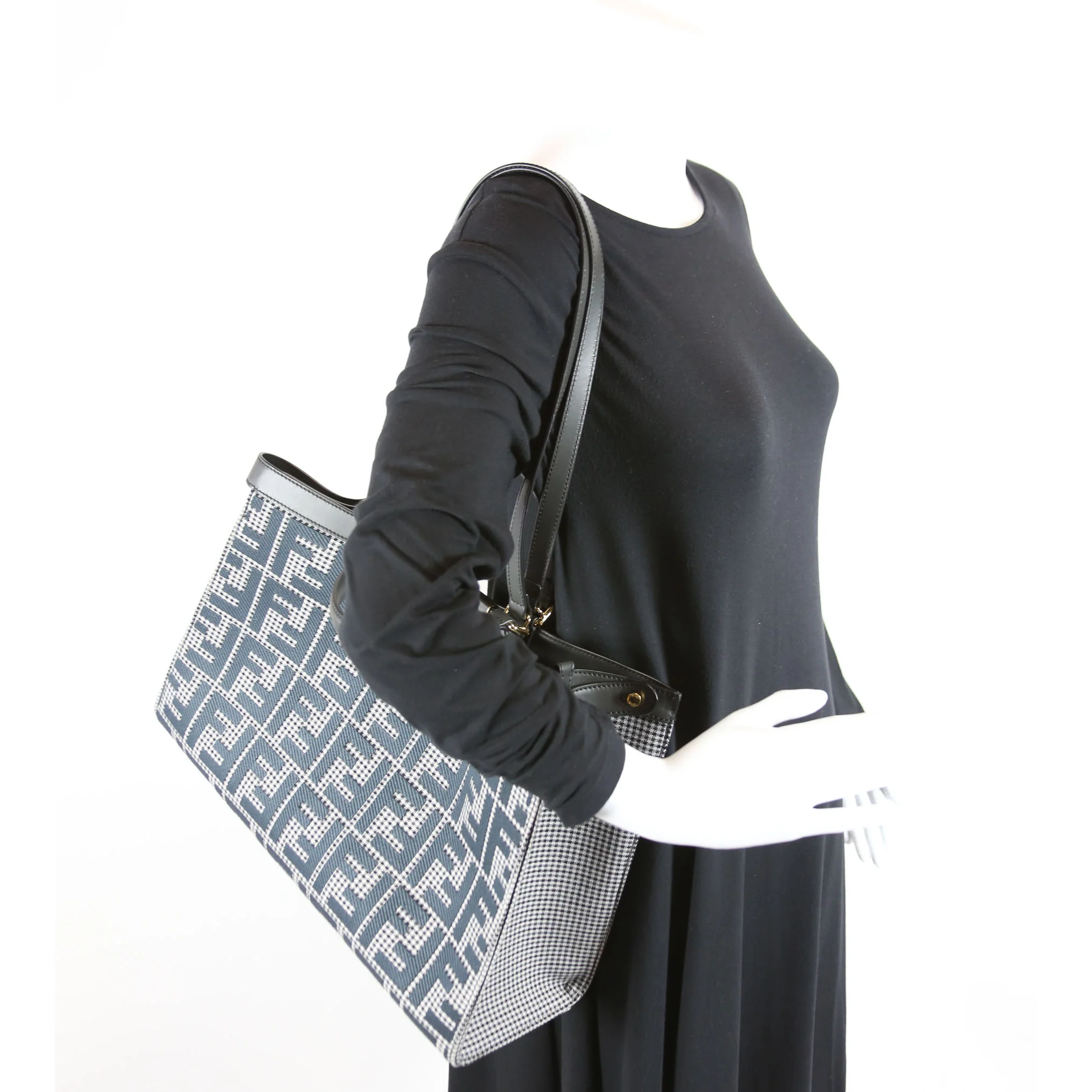 8BH374 Peekaboo FF Wool Houndstooth X-Tote Blue - Image 9