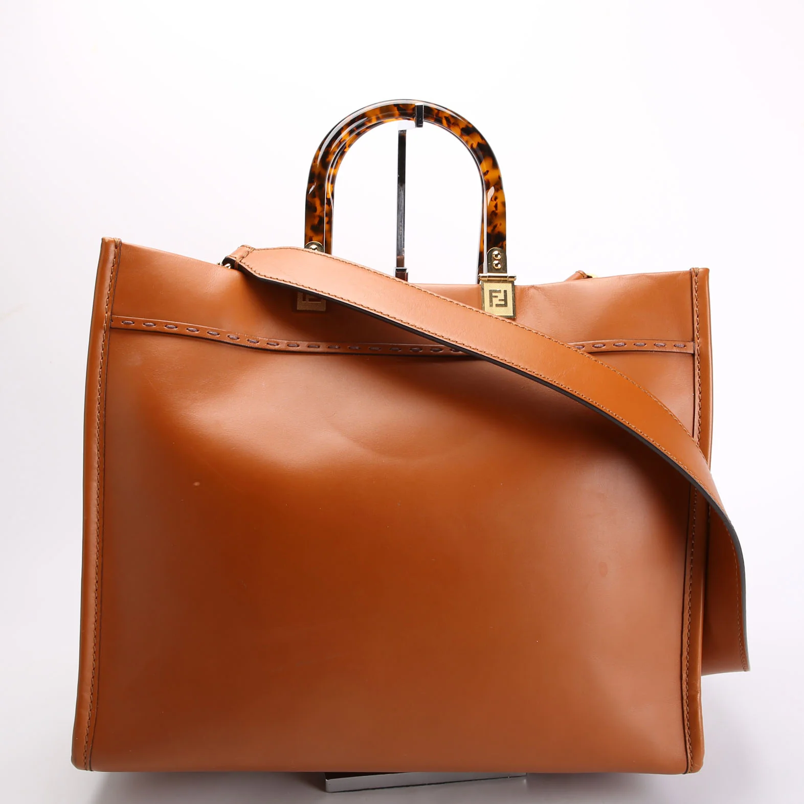 8BH386 Sunshine Shopper Medium Leather - Image 3