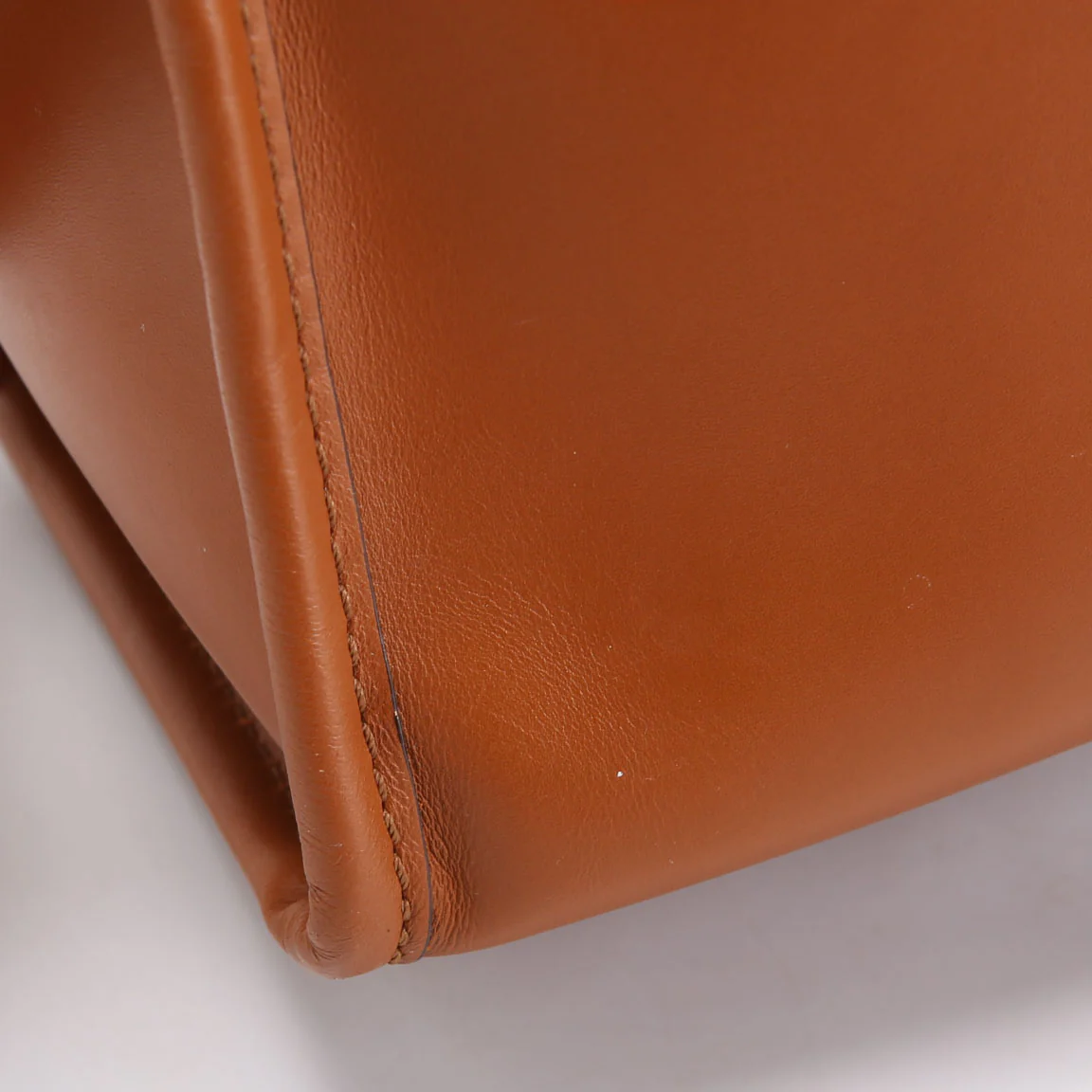 8BH386 Sunshine Shopper Medium Leather - Image 5