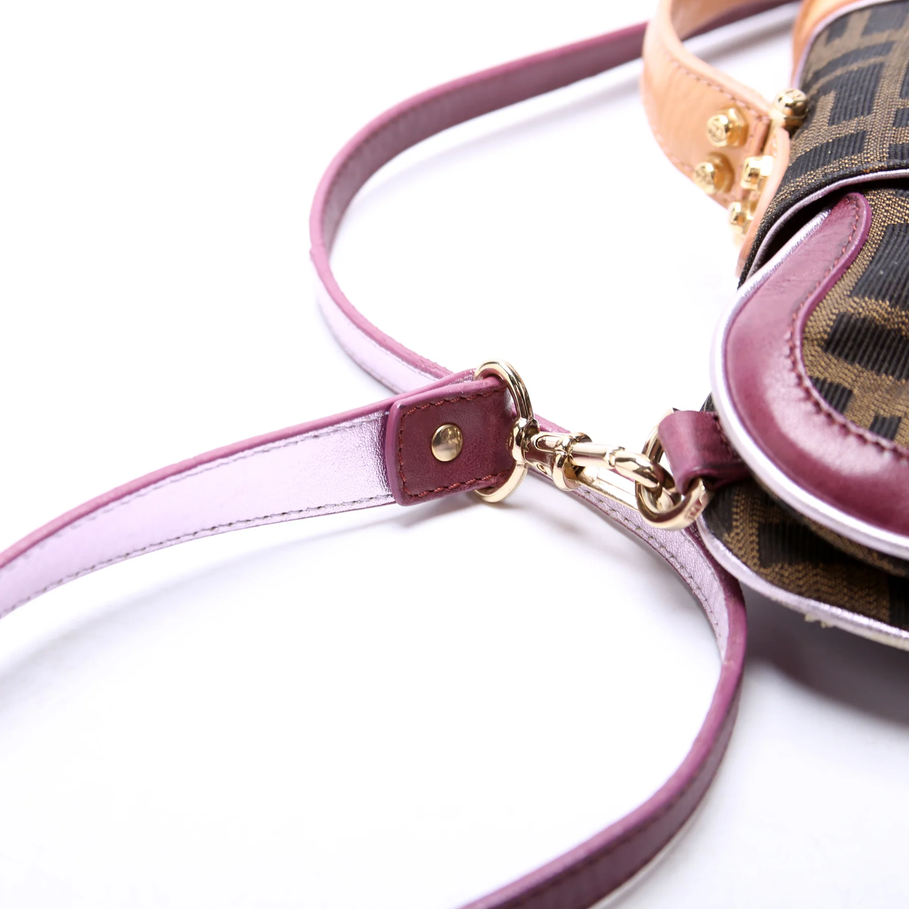 8BN133 FF Zucca Vanity Clutch Brown/Plum - Image 6