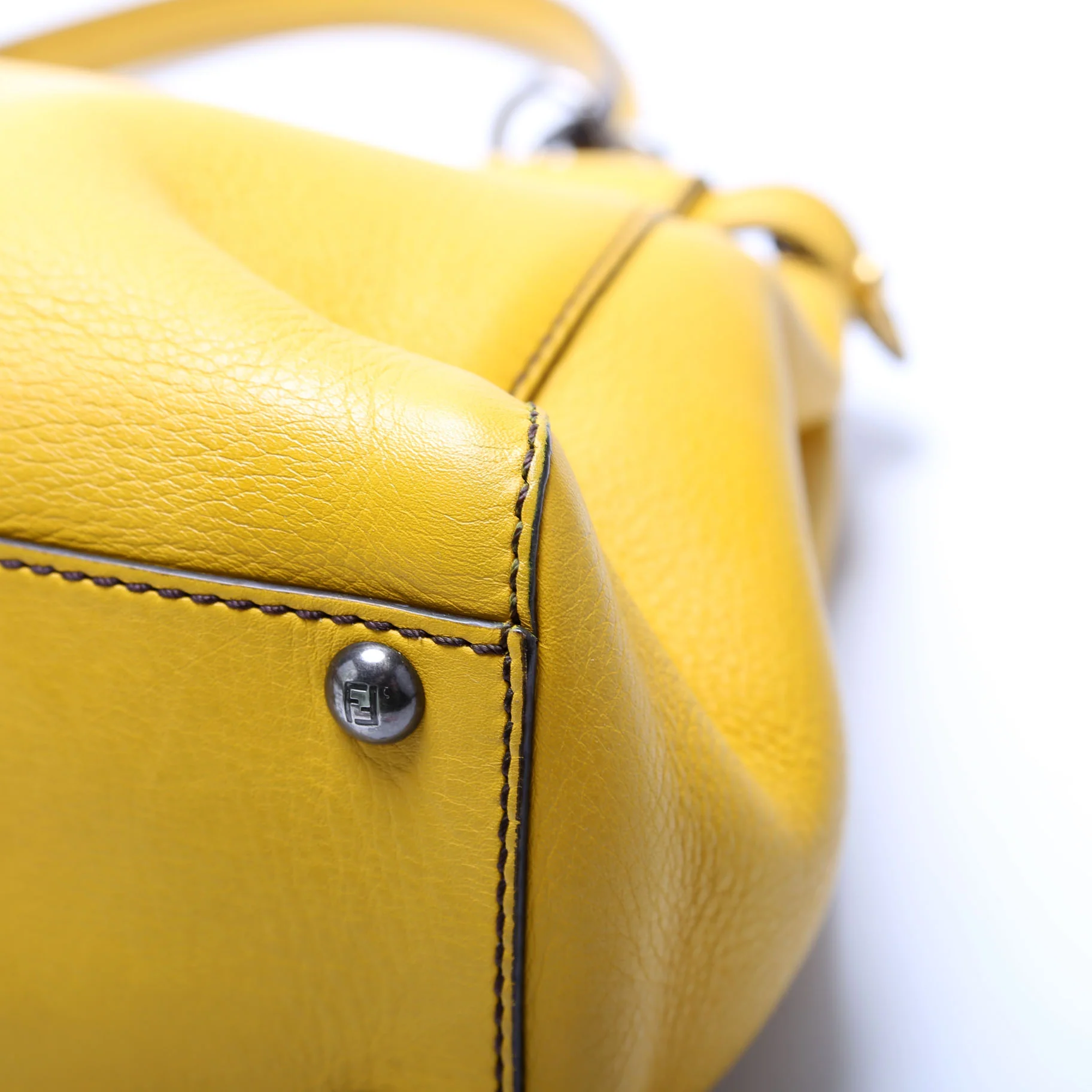 8BN210 Peekaboo Large Goatskin Yellow - Image 6