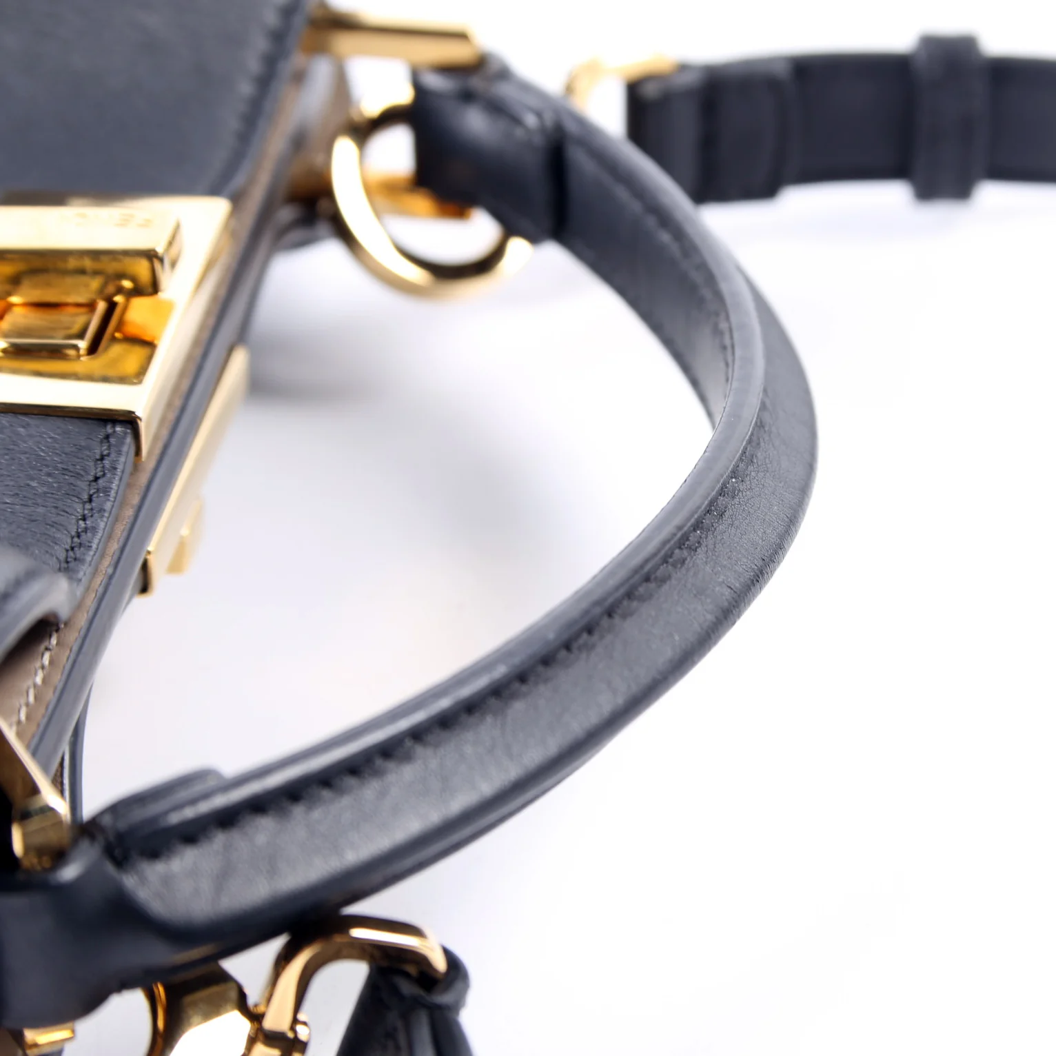 8BN302 Peekaboo Essentially Medium Calfskin Black - Image 9