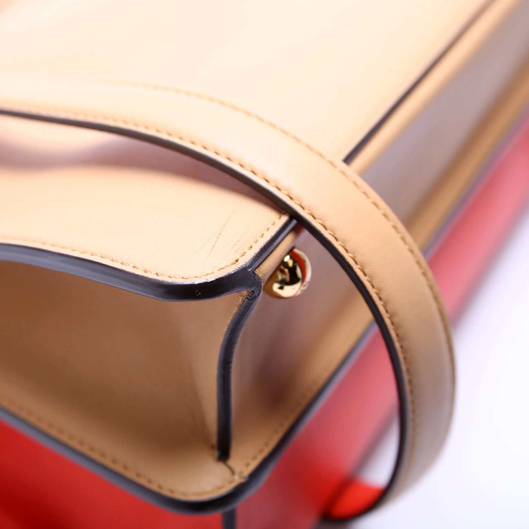 8BN321 Peekaboo ISSEU Medium Vitello Leather - Image 5