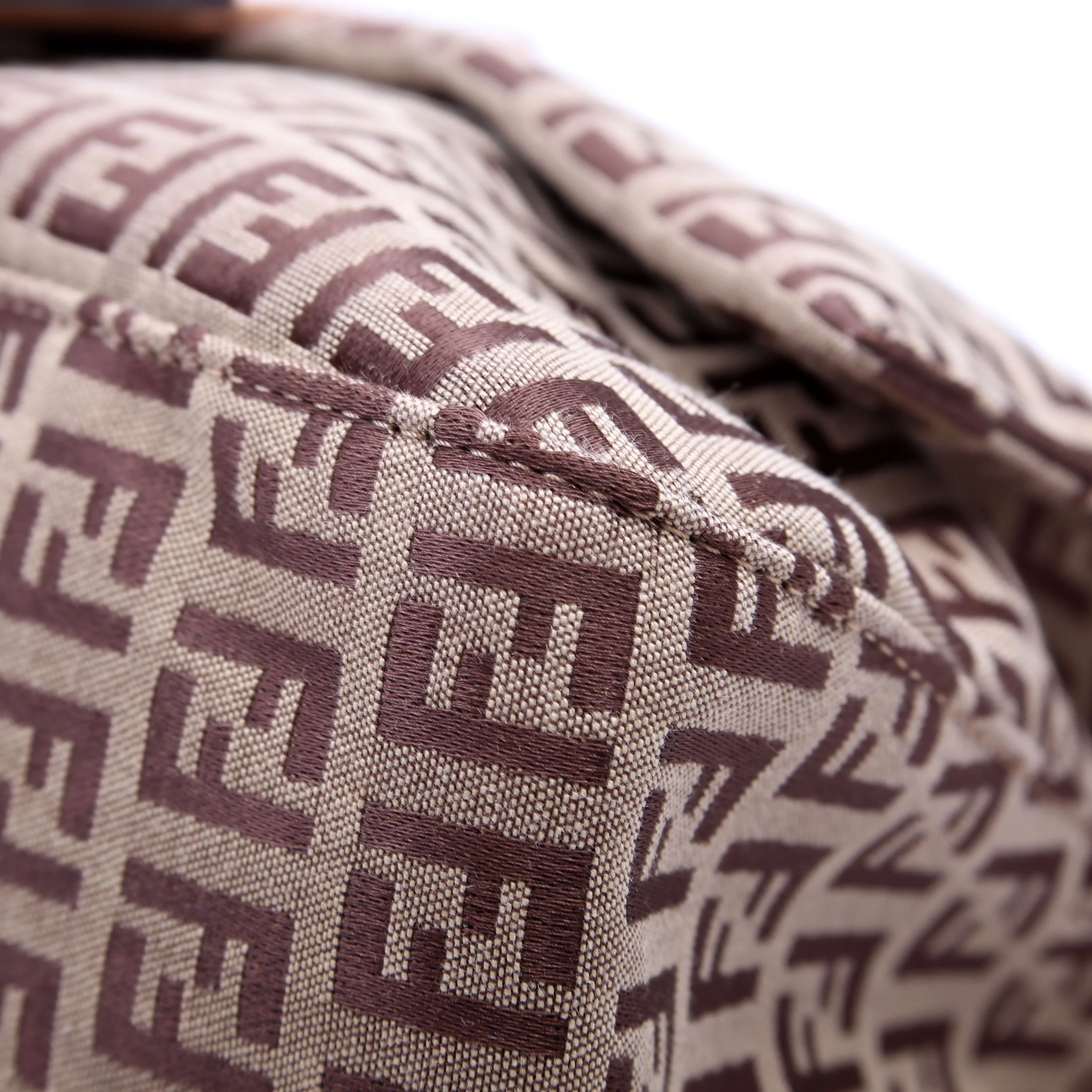 8BR001 Mama Forever Zucchino Fabric - Image 6