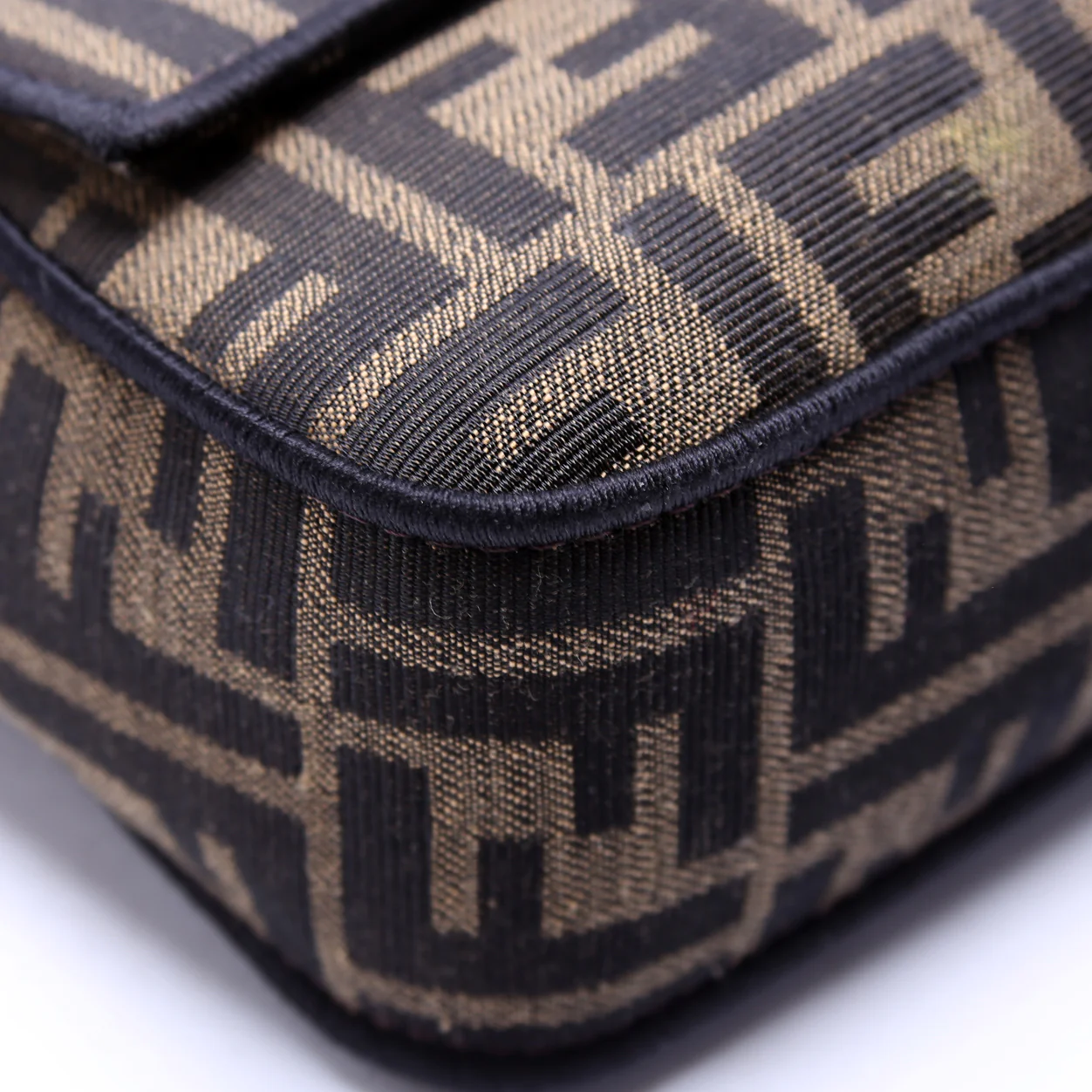 8BR600 FF Jacquard Baguette Brown - Image 5