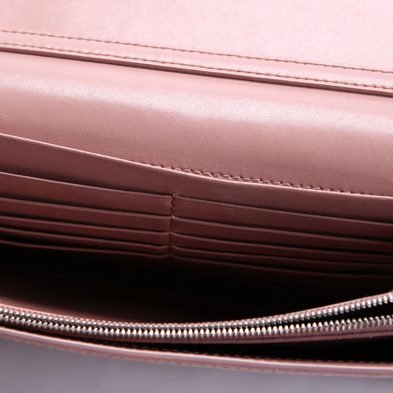 8BS004 F is Fendi Wallet On Chain Mauve - Image 15