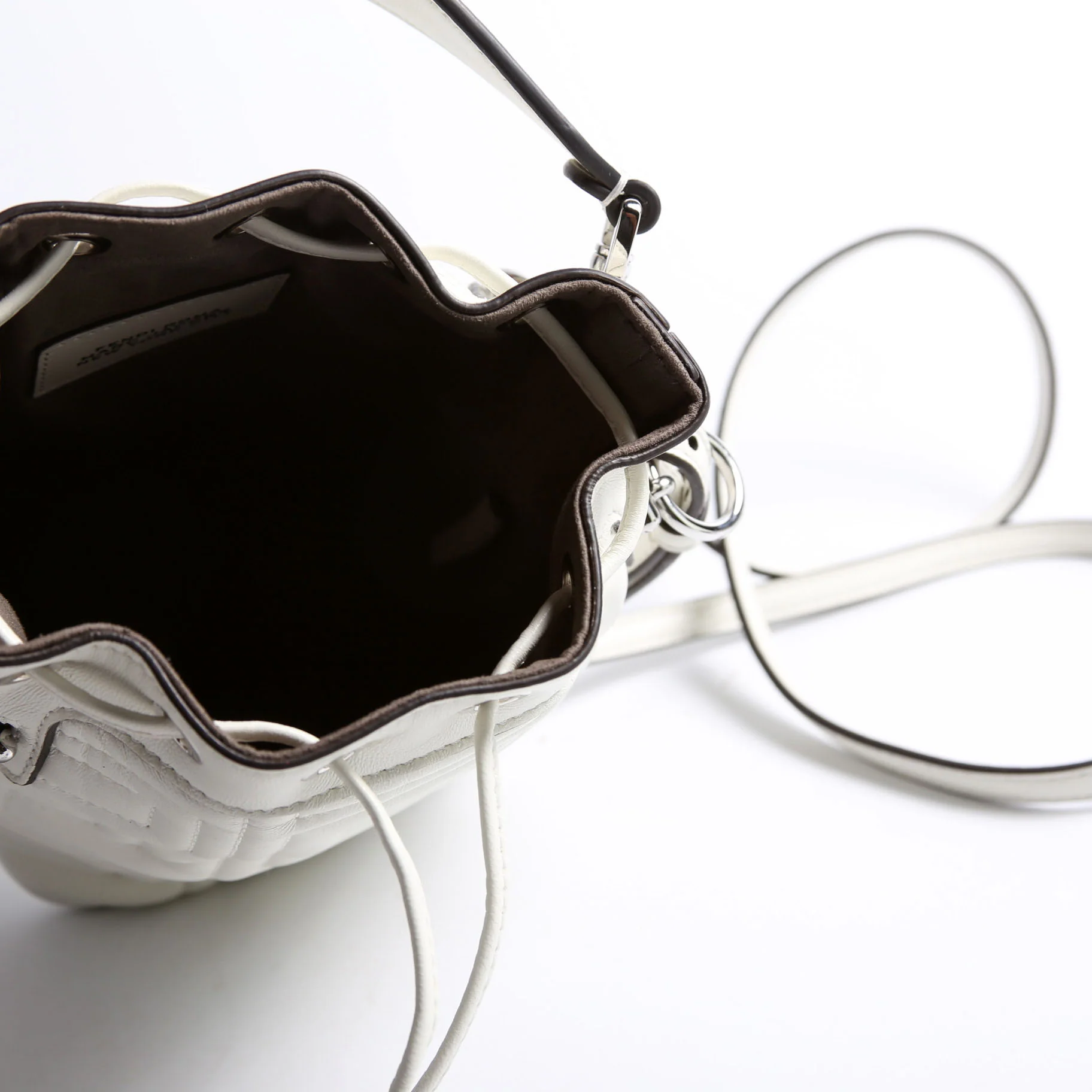 8BS010 X Marc Jacobs Mon Tresor Mini Bucket - Image 8