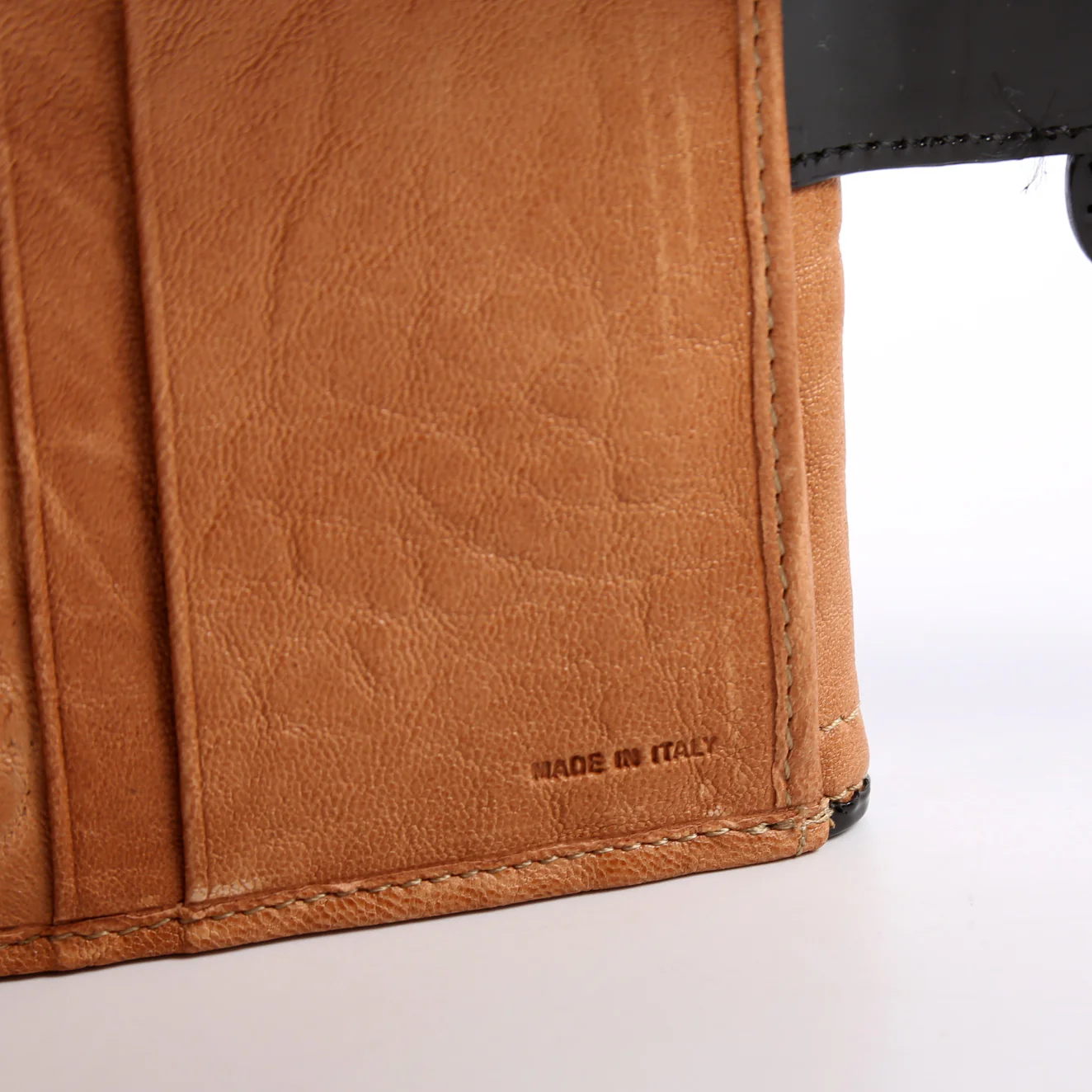 8M0160 B Compact Wallet Cognac/Black - Image 13