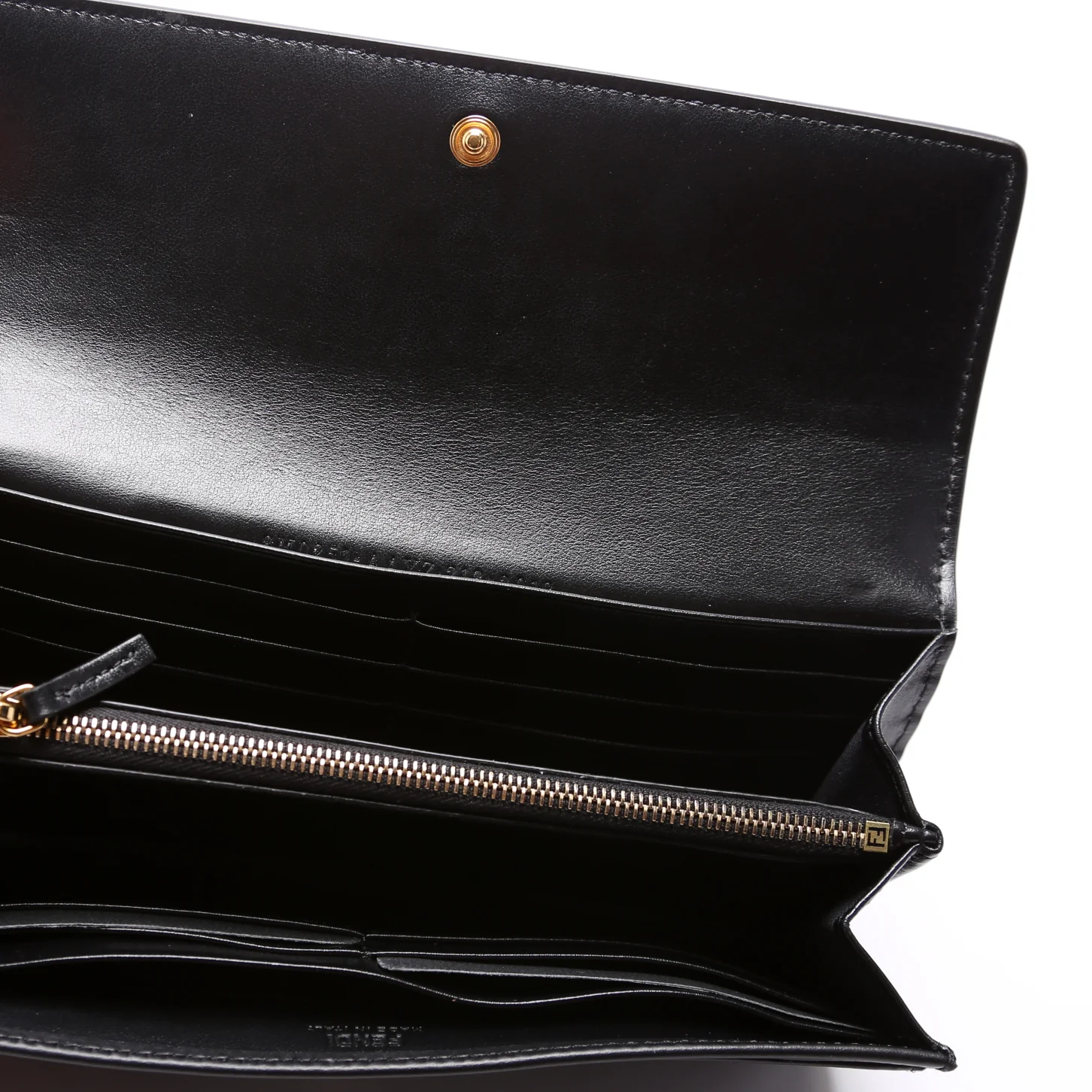 8M0251 Logo Leather Flap Wallet - Image 7