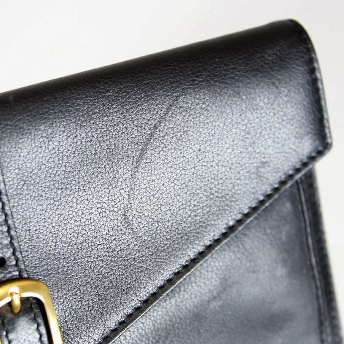8MO284 Leather Chameleon Clutch Black - Image 11