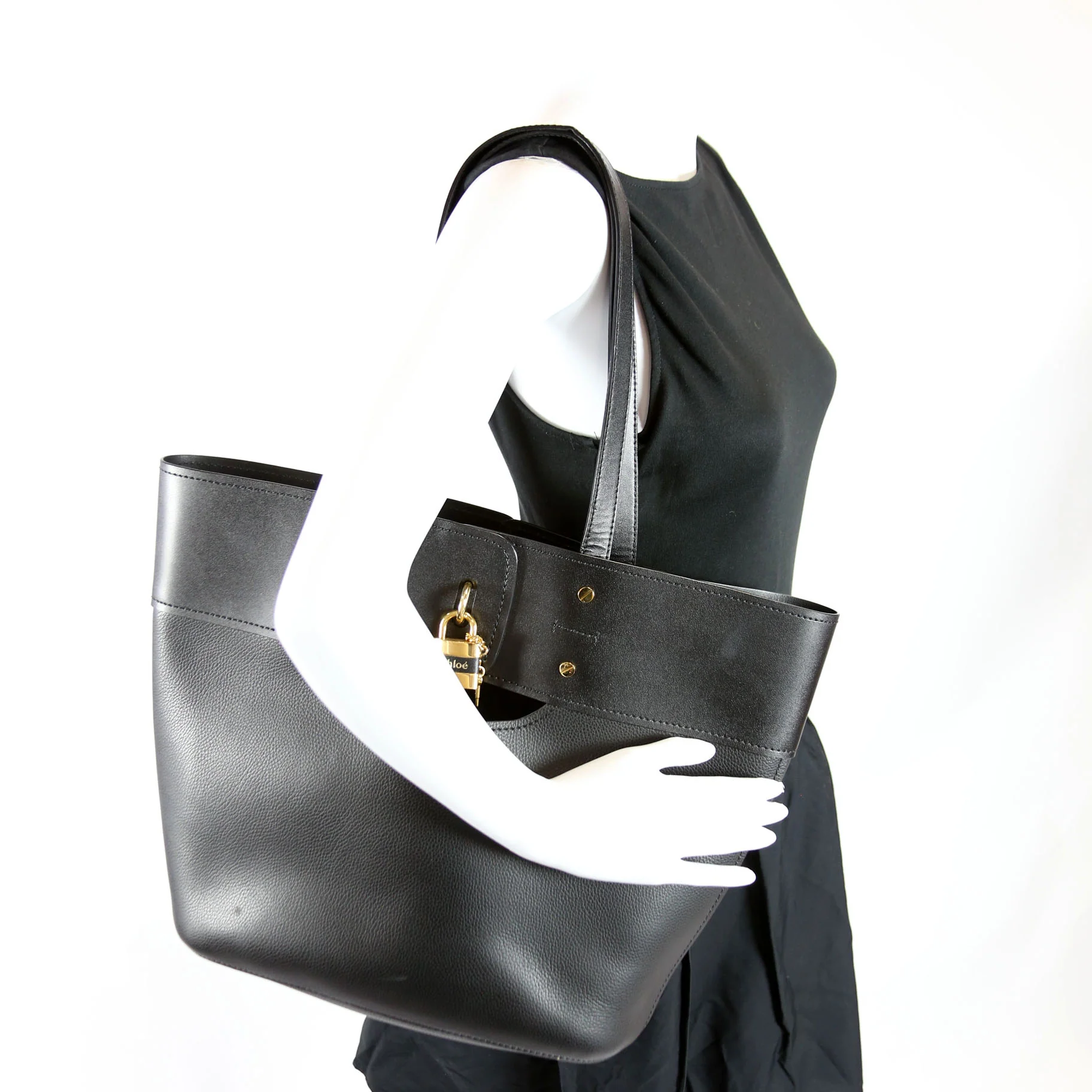 Aby Grain Leather Medium Tote Black/Gold - Image 9