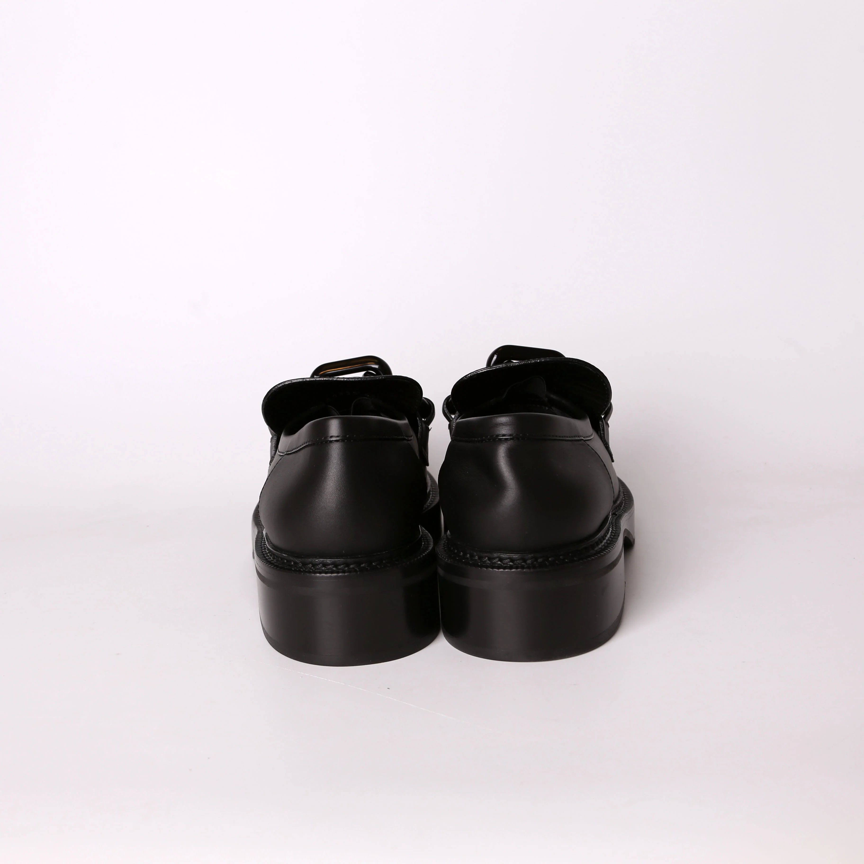 Academy Uniformes Leather Loafers Size 40 - Image 4