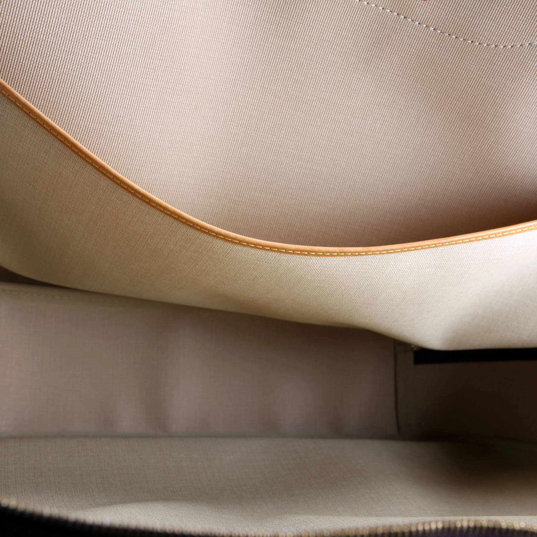 Alize 2 Compartment with Strap Monogram - Image 12
