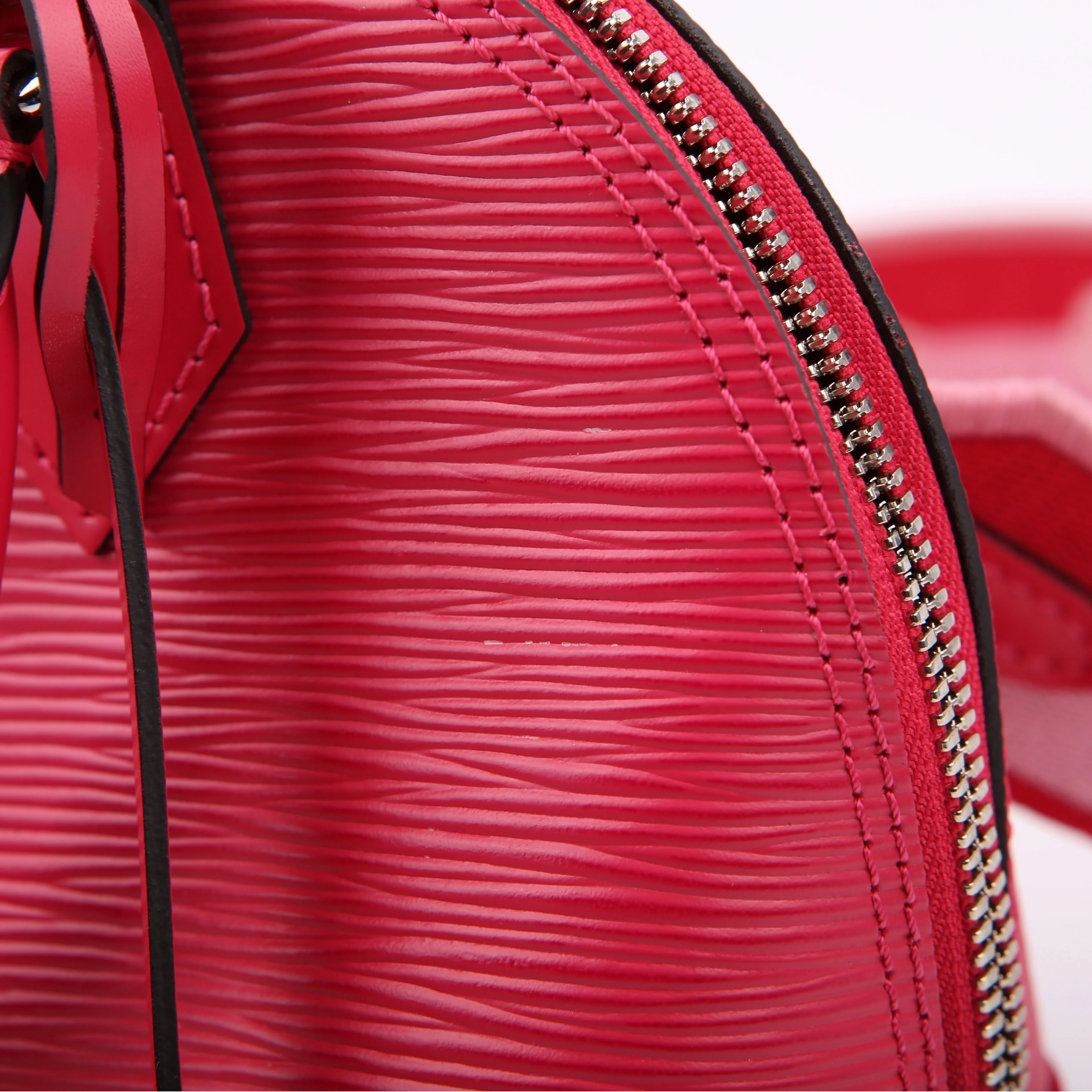 Alma BB Epi With Strap Pink - Image 8