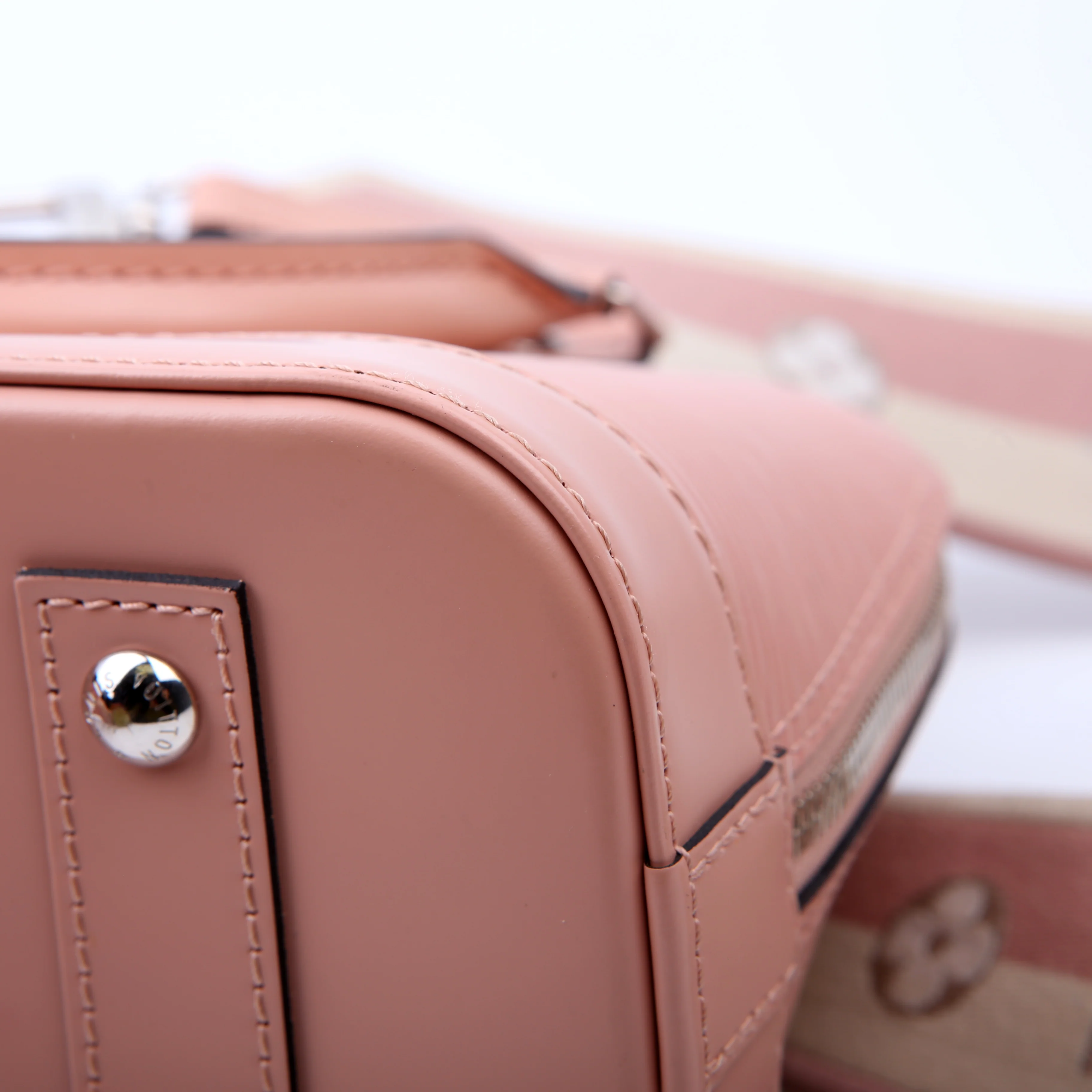 Alma BB With Strap Epi Pink - Image 8