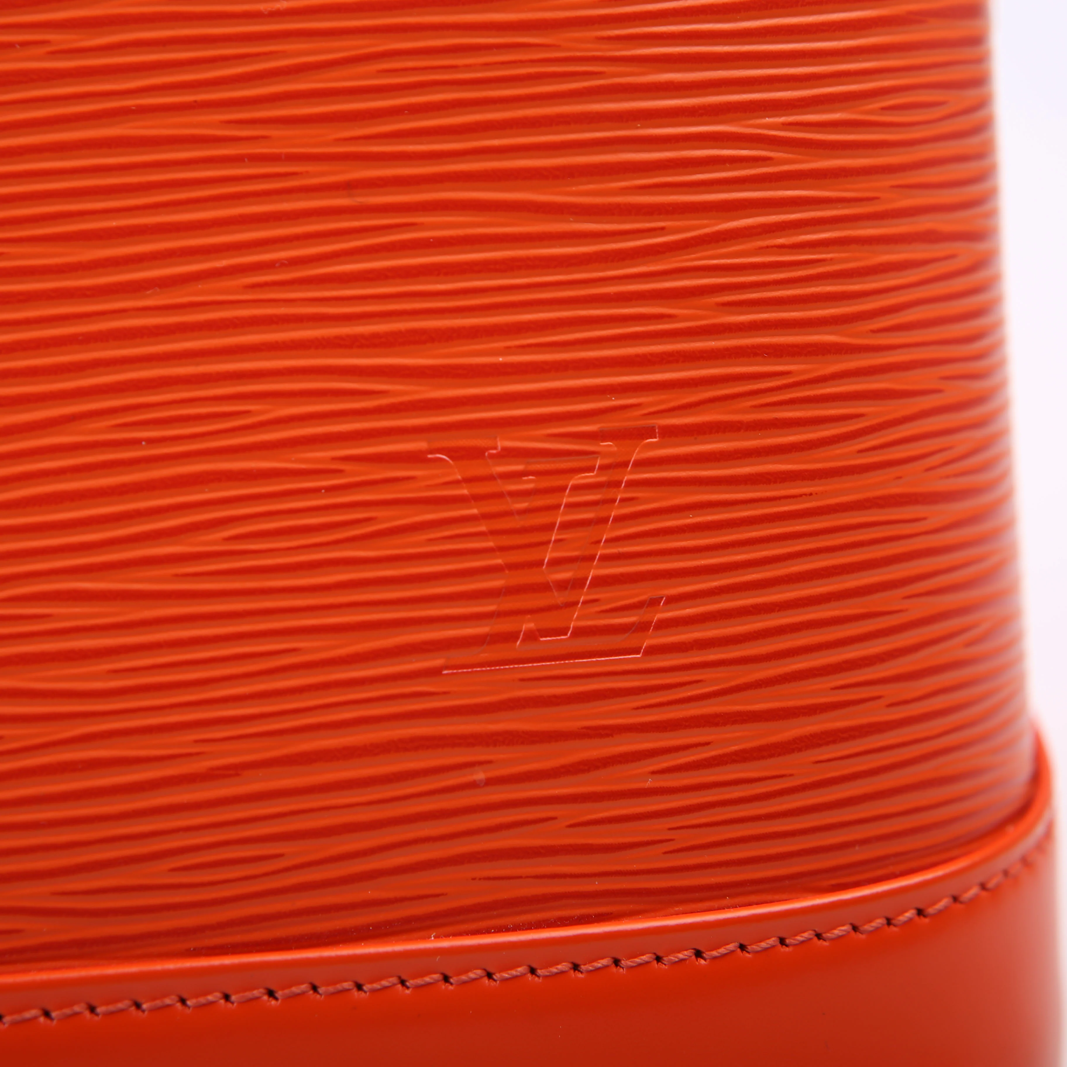 Alma MM NM Epi Orange - Image 11
