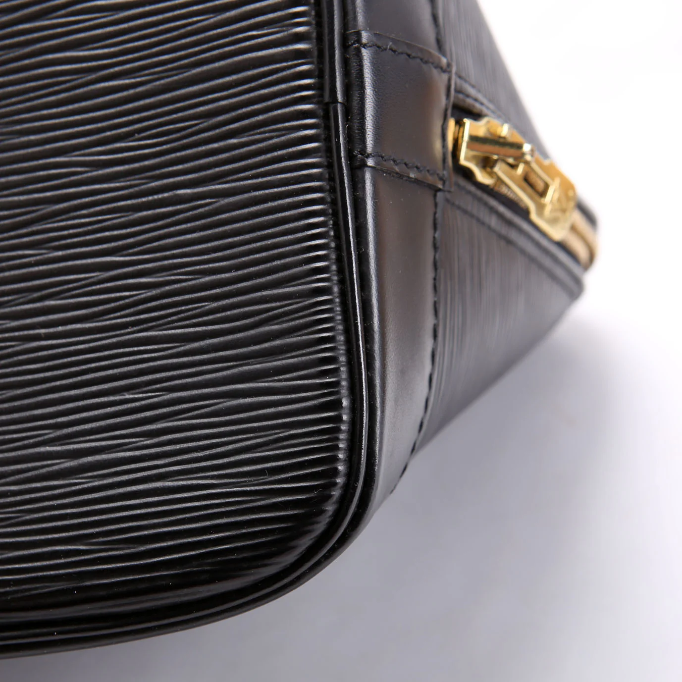 Alma PM Epi Older Black - Image 10