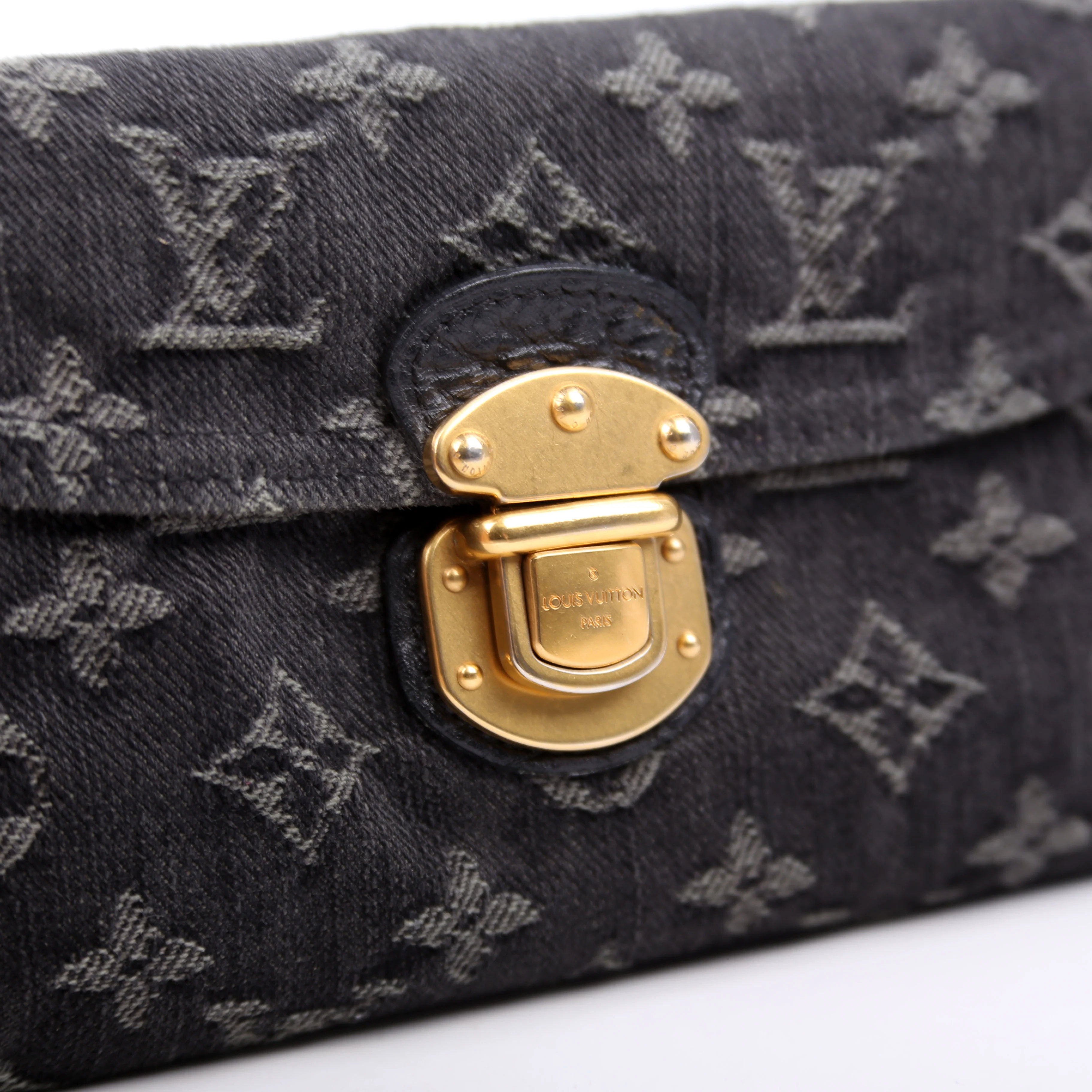Amelia Wallet Monogram Denim - Image 10