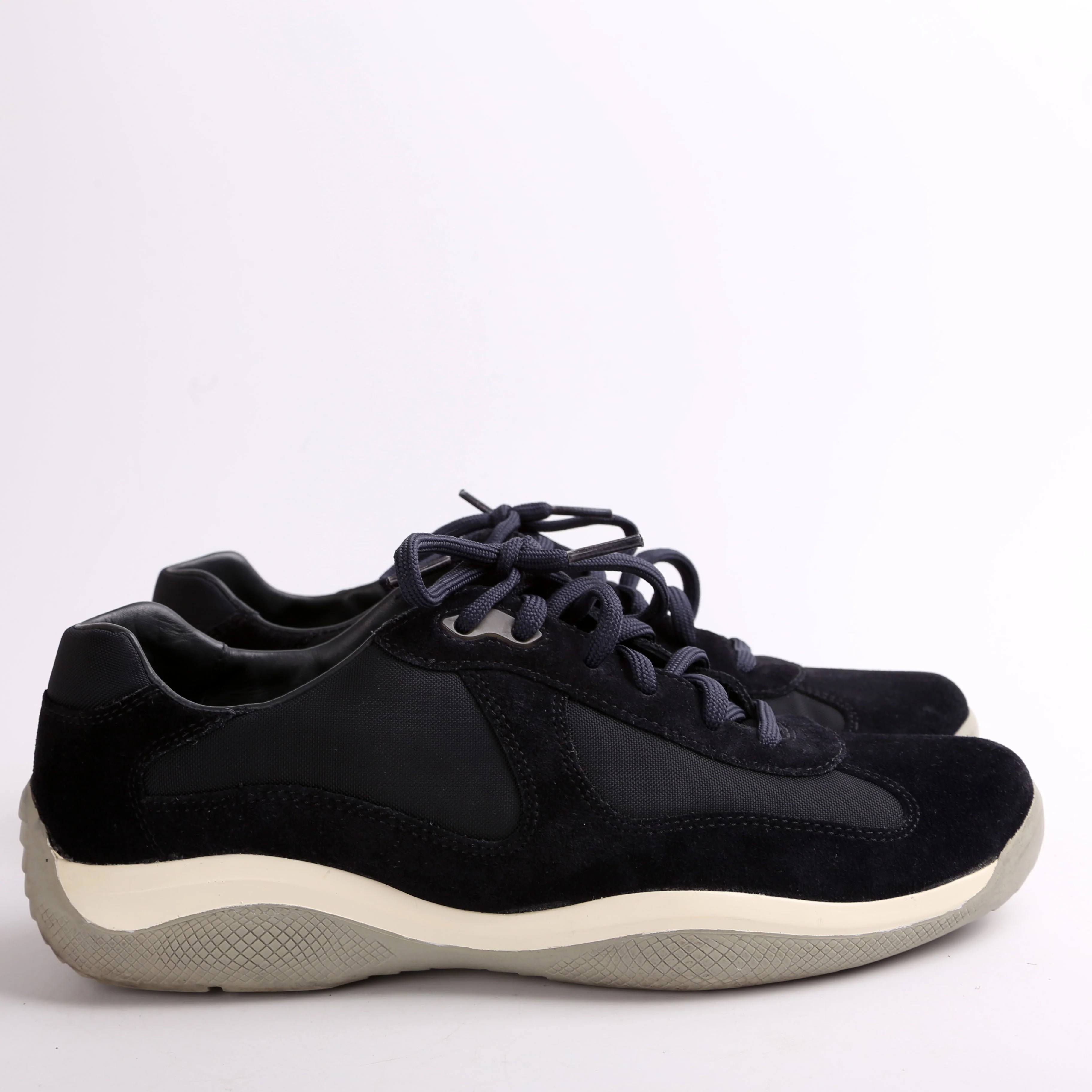America's Cup Suede Sneakers Men's Size 5(Womens Size 37) - Image 4