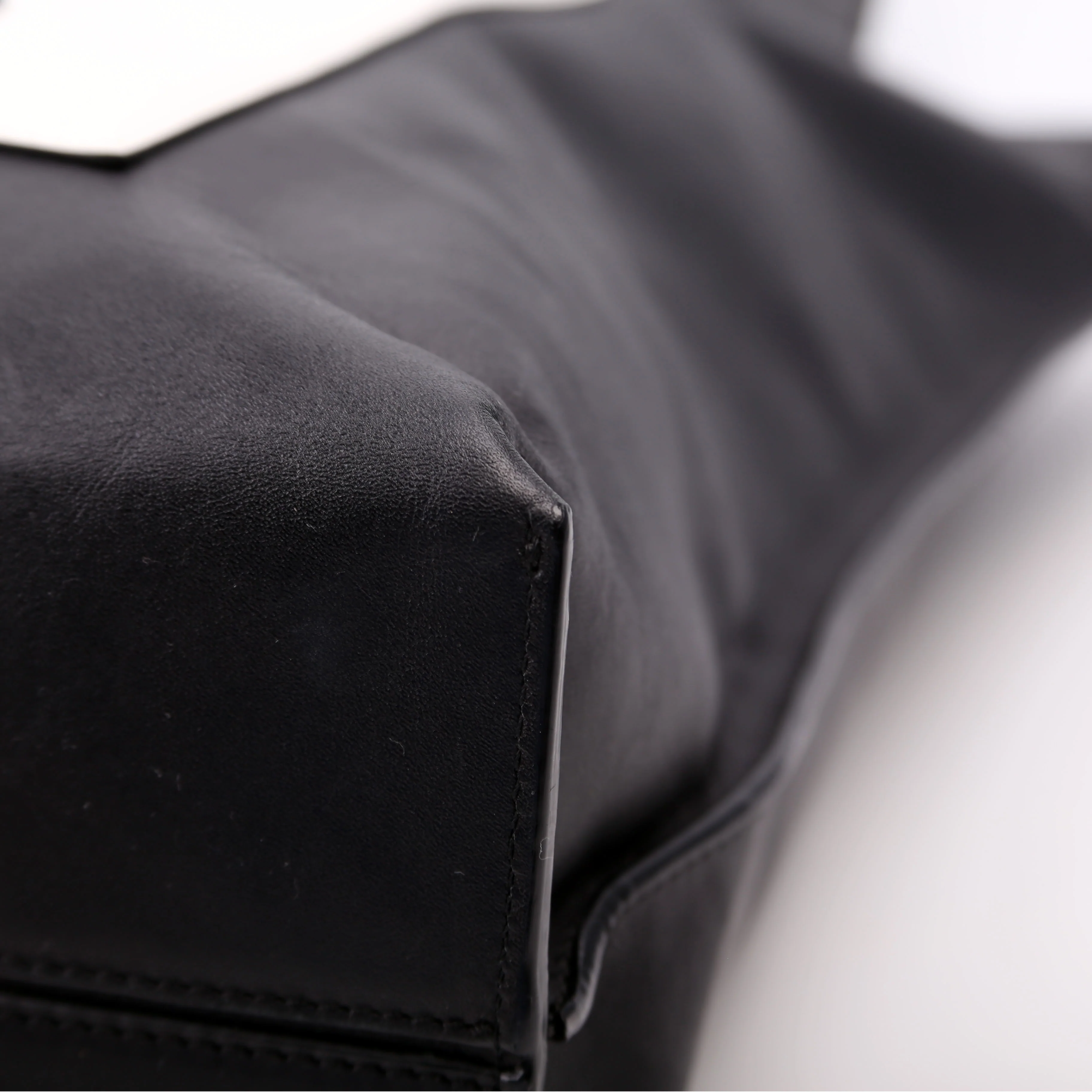 Anagram Logo Shopping Tote Leather Black - Image 6