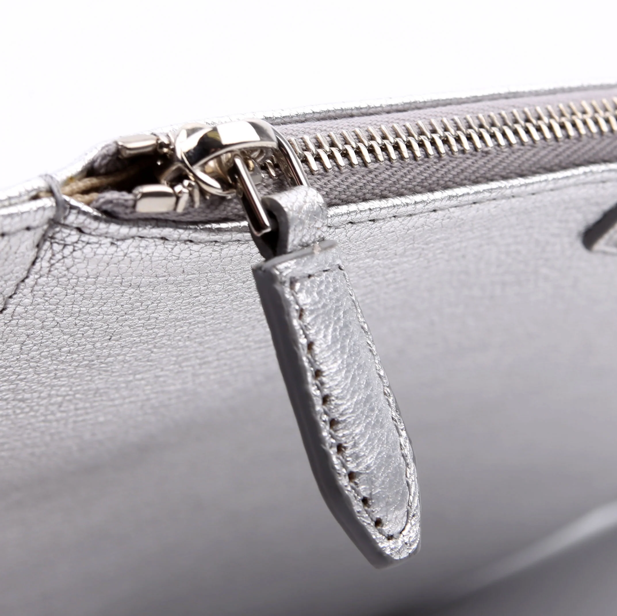 Antigona Large Flat Zip Pouch Silver - Image 8