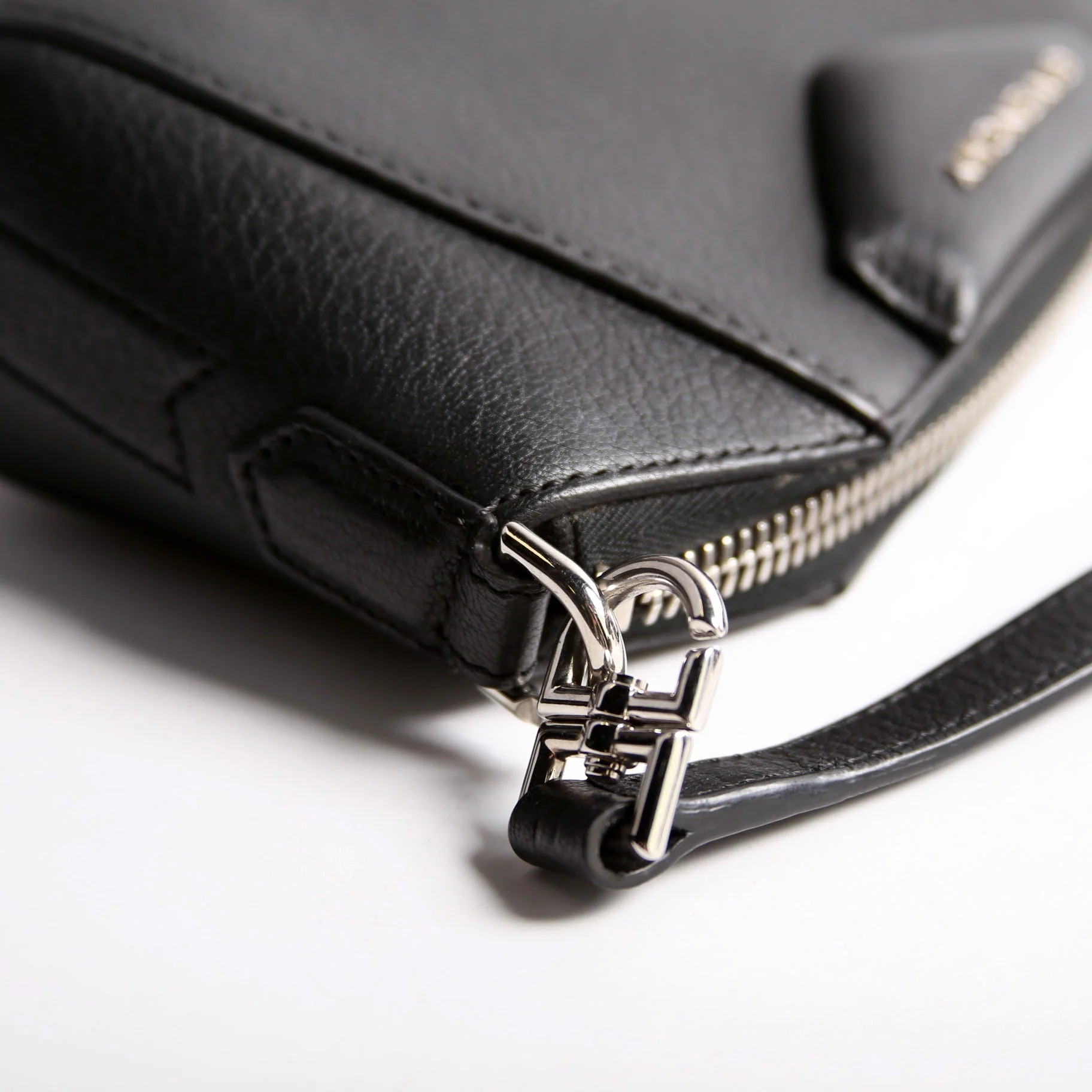 Antigona Nano Crossbody Black - Image 8