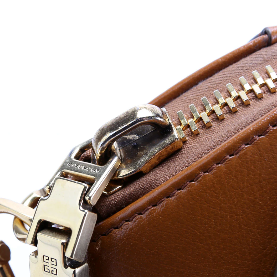 Antigona Satchel Medium Shiny Leather Brown - Image 6