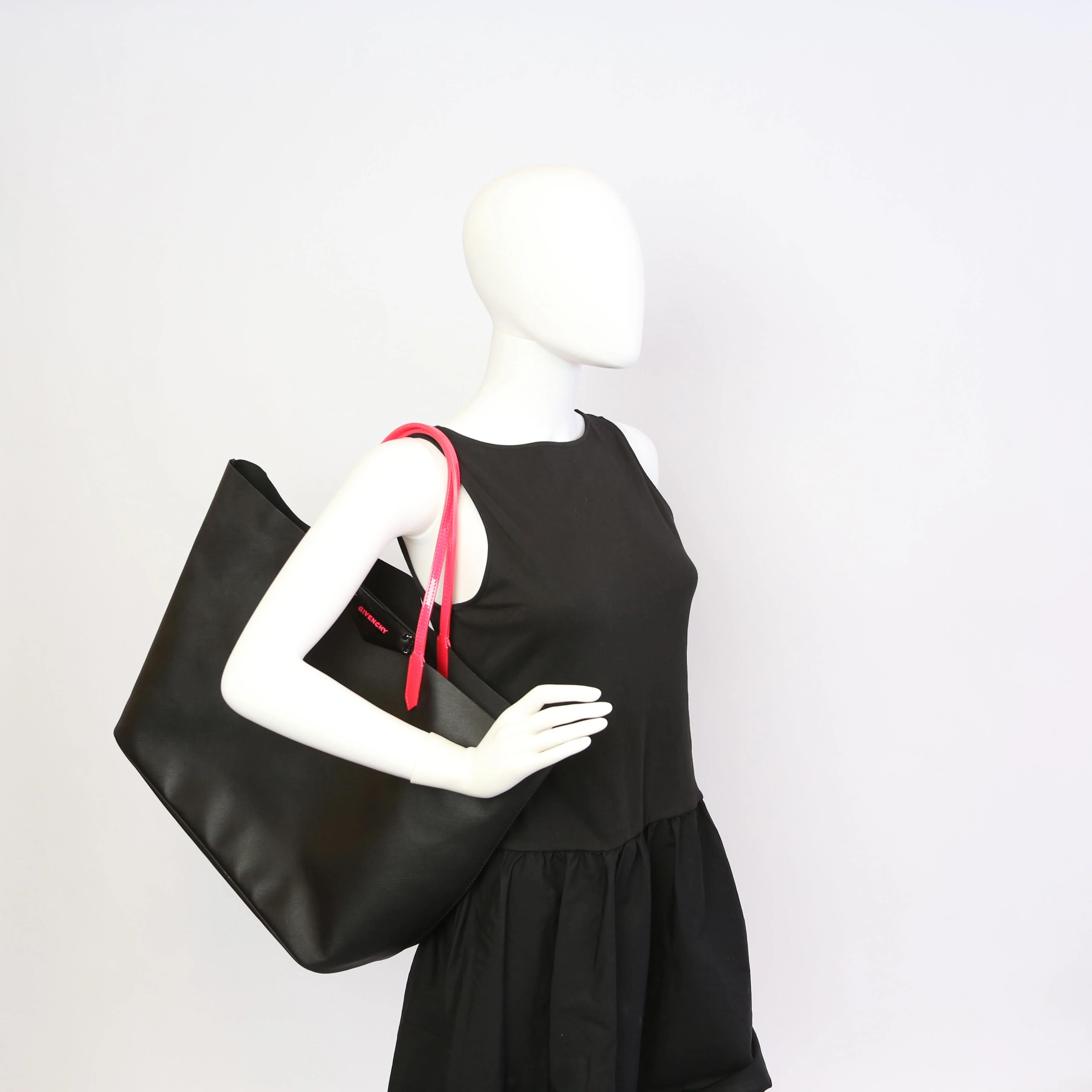 Antigona Shopping Tote Large Black/Pink - Image 12