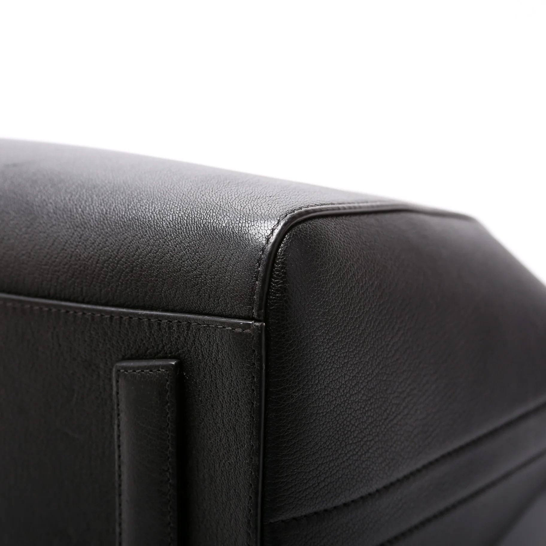 Antigona Soft Satchel Medium - Image 7