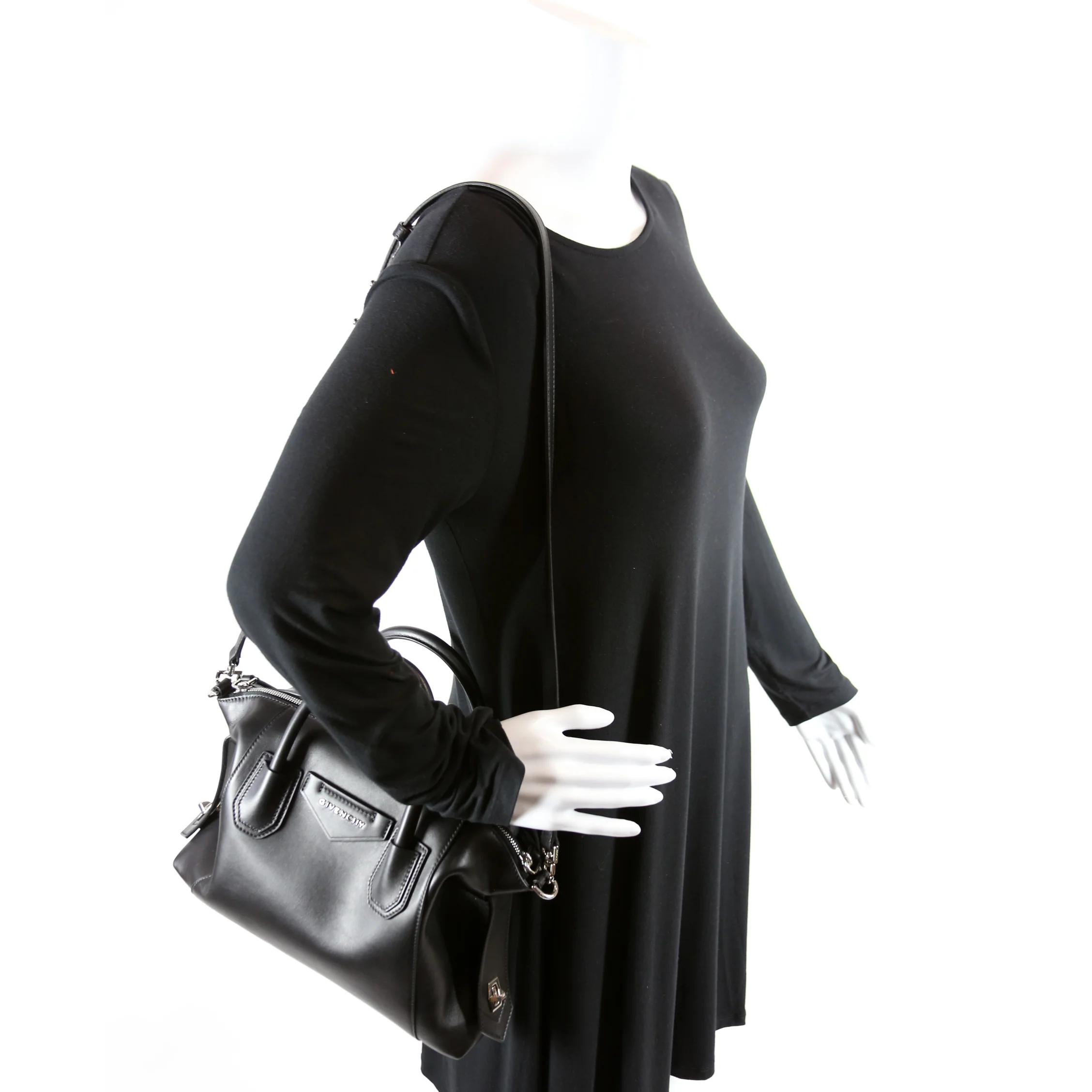 Antigona Soft Small Black - Image 10