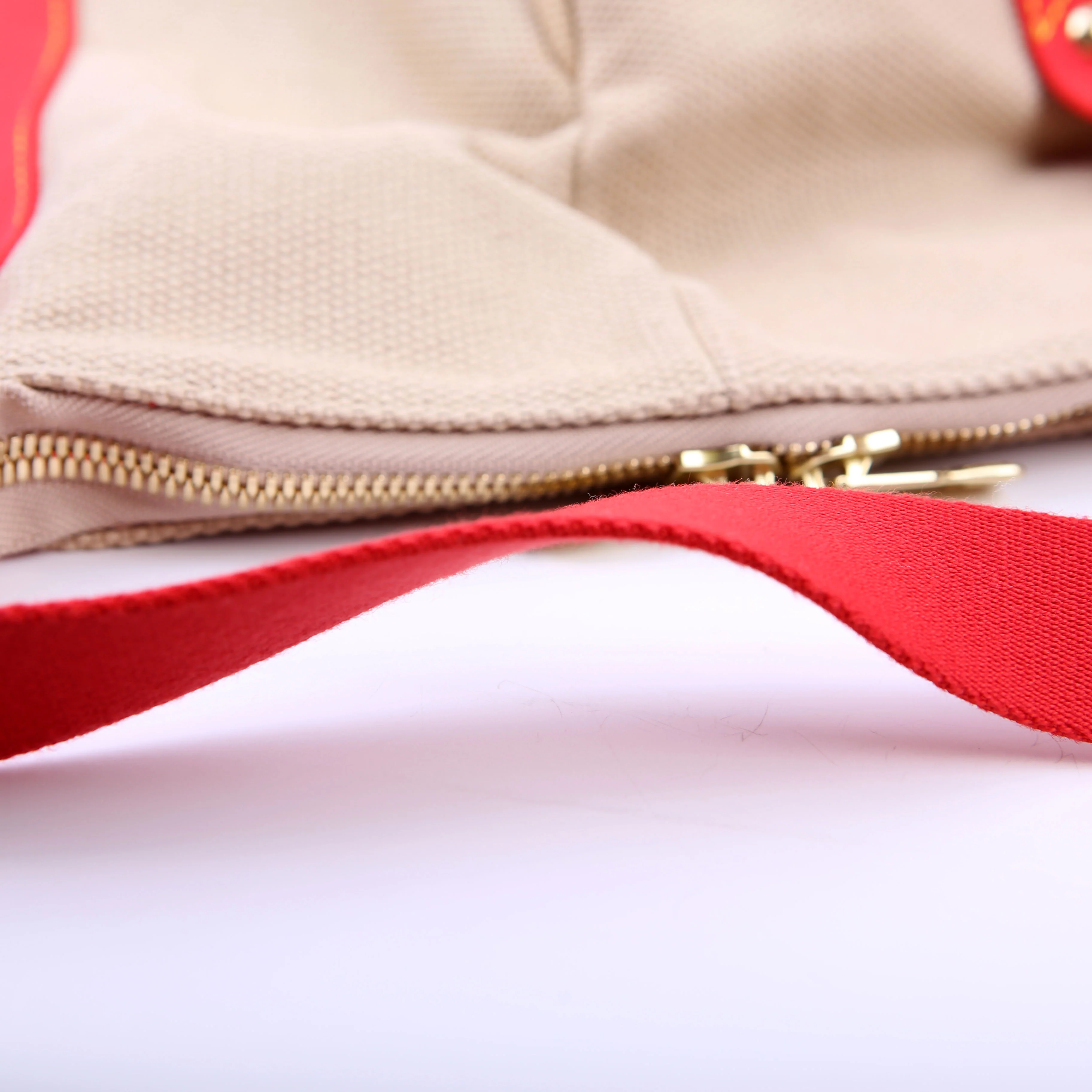 Antigua Sac Weekend Duffel - Image 11