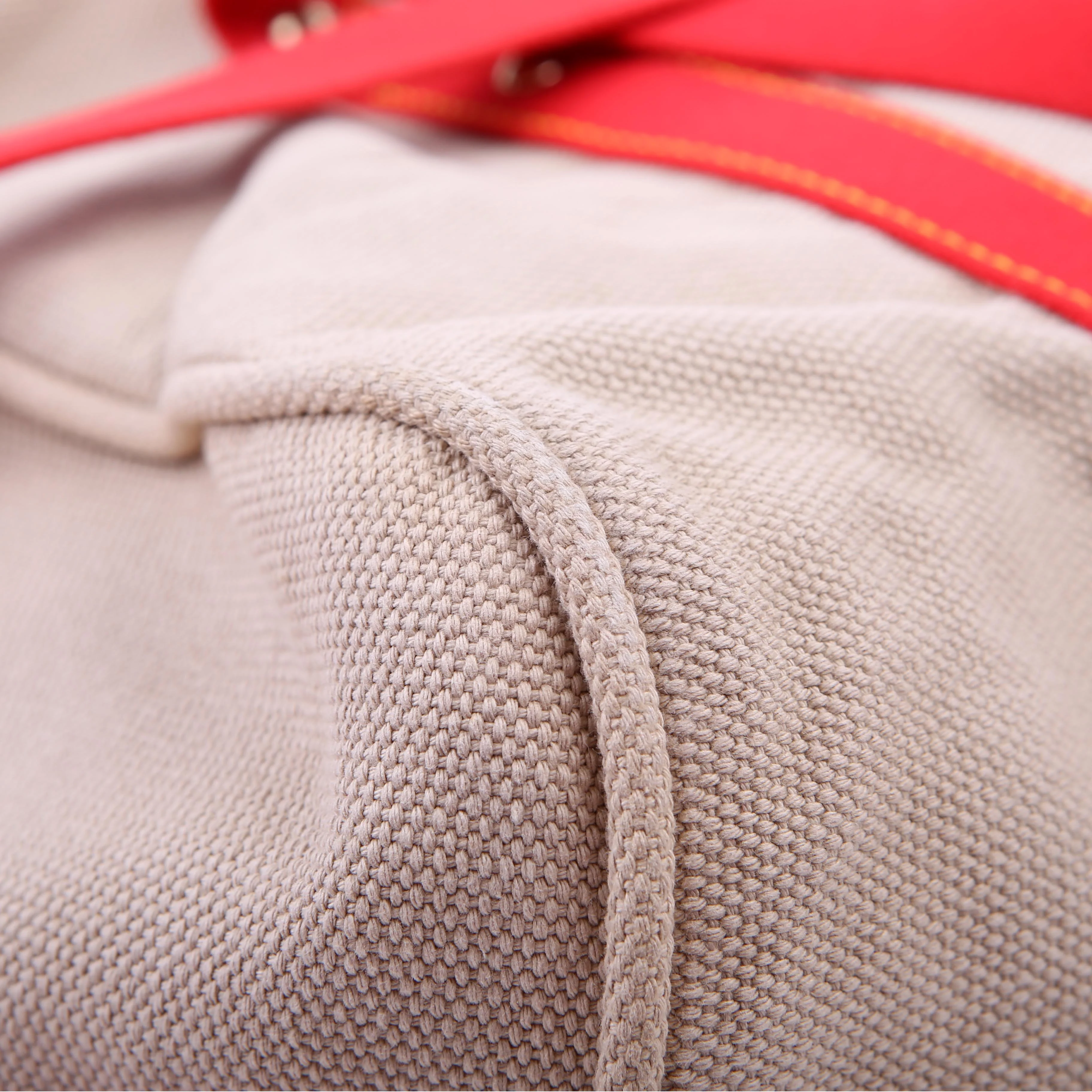 Antigua Sac Weekend Duffel Beige/Red - Image 8