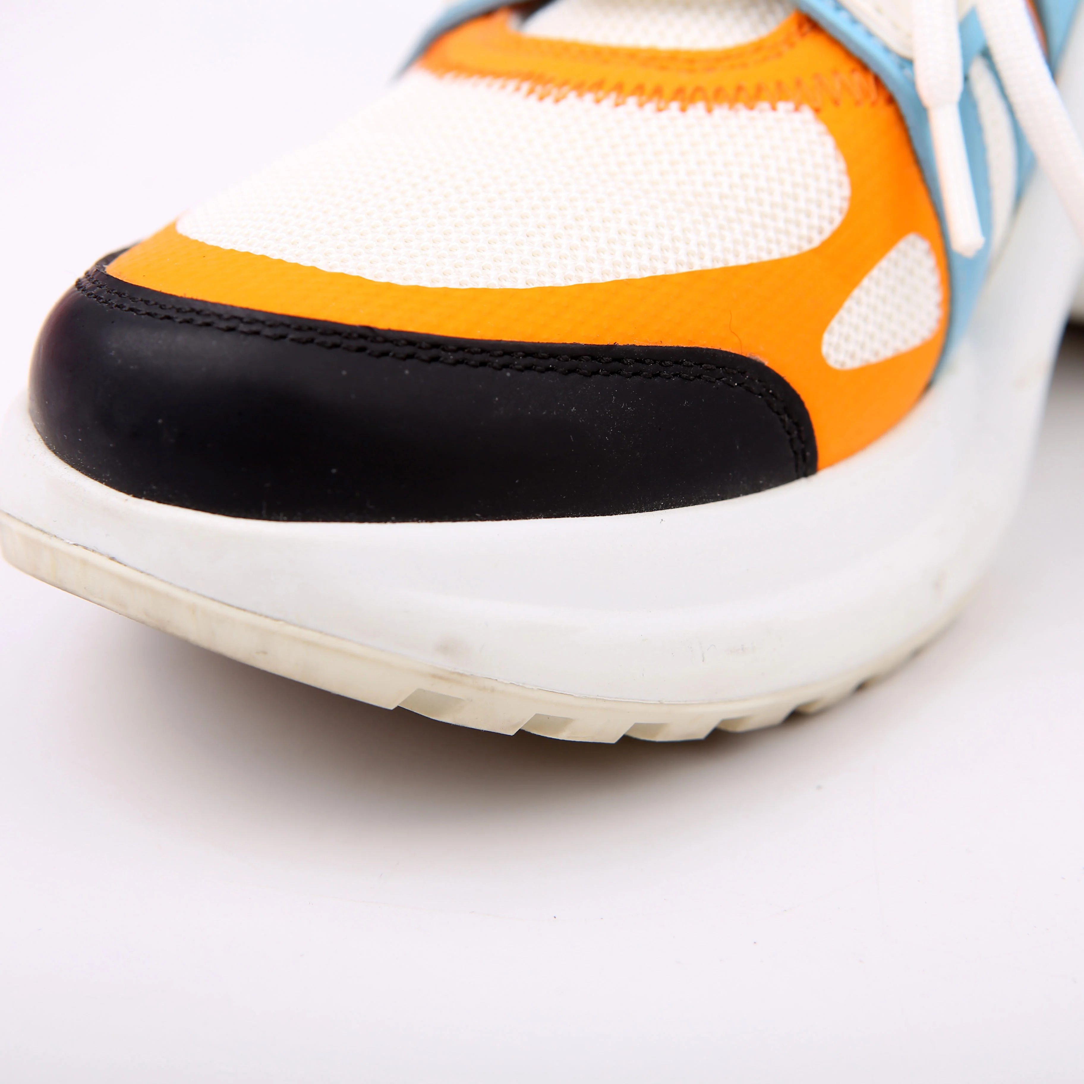 Archlight Sneakers Size 35.5 - Image 10