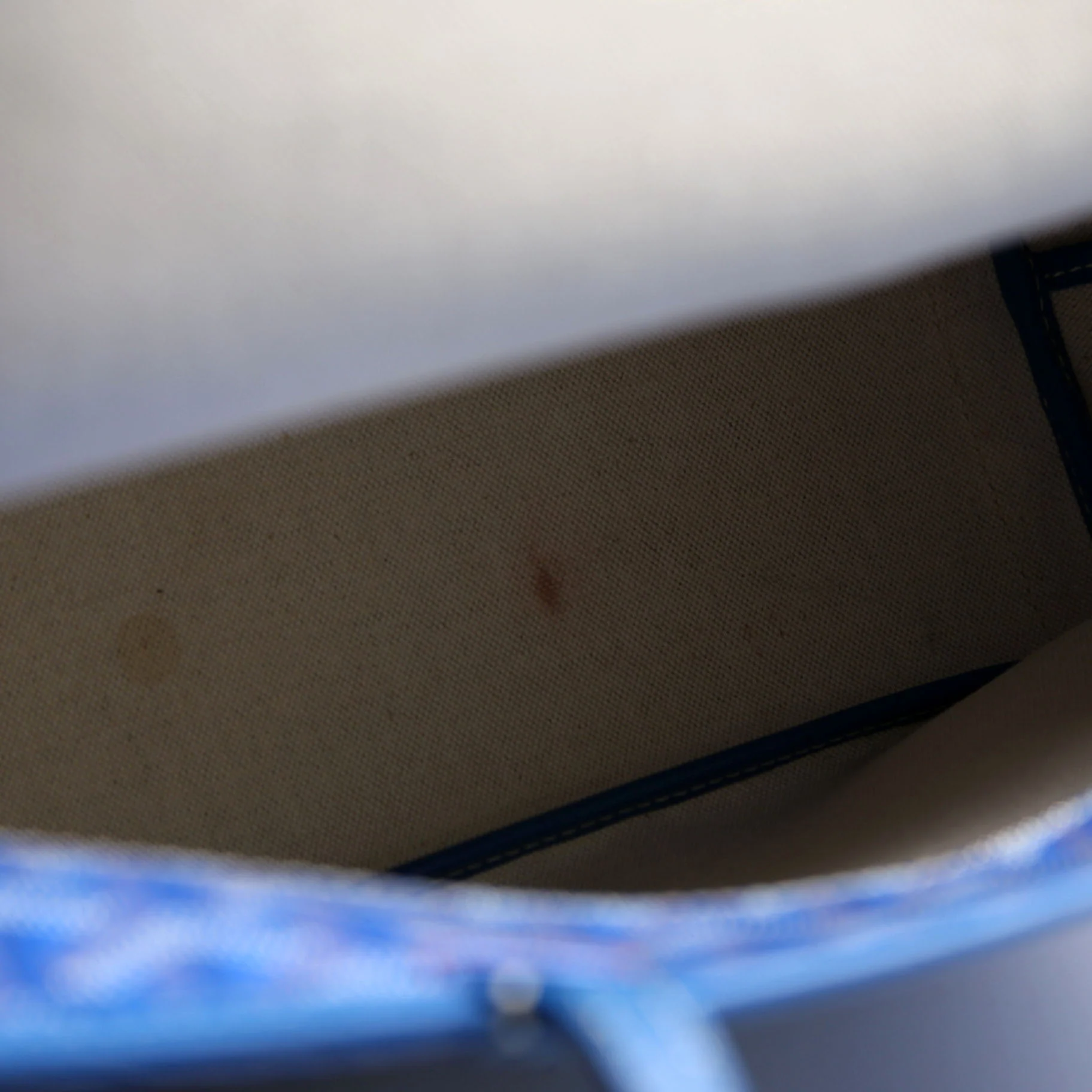Artois PM Tote Tote Blue - Image 8