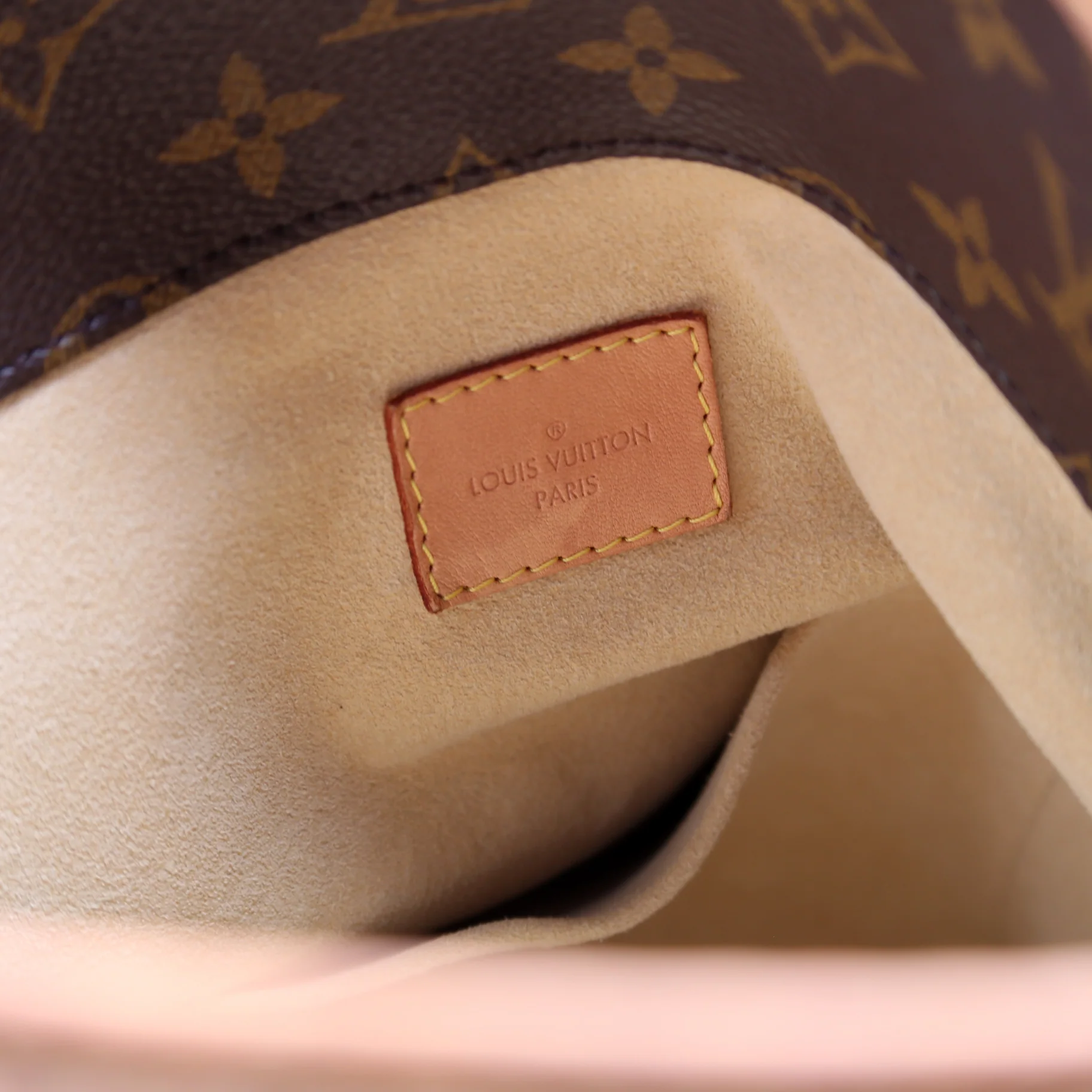 Artsy MM Monogram - Image 10