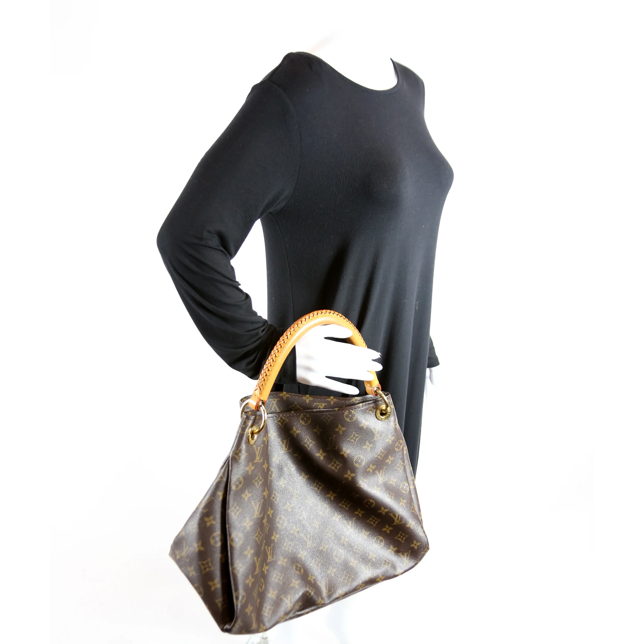 Artsy MM Monogram - Image 11