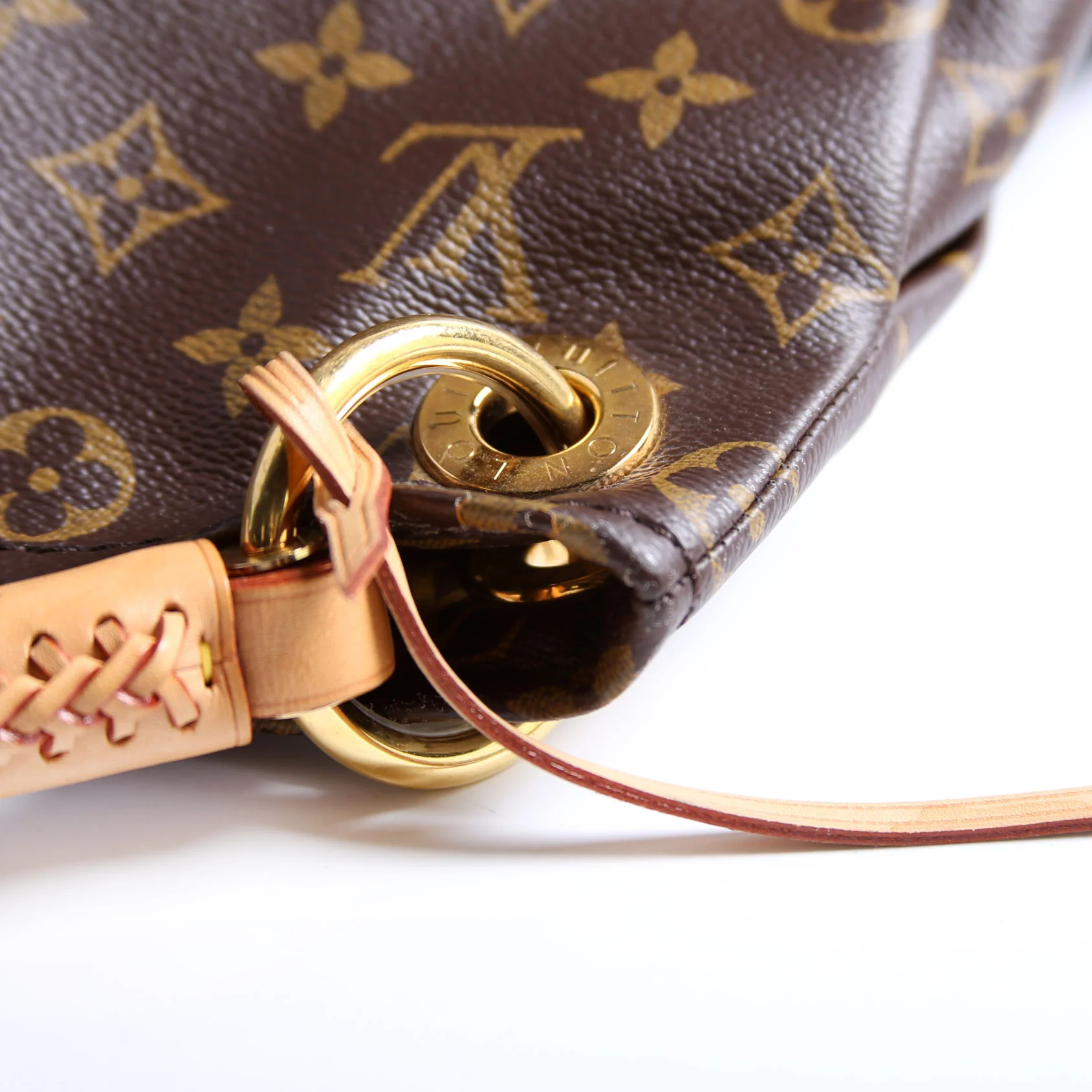 Artsy MM Monogram - Image 11