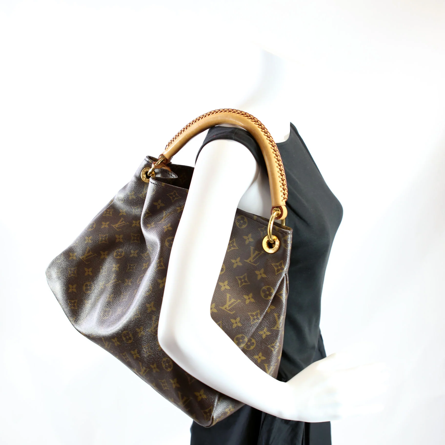Artsy MM Monogram - Image 12