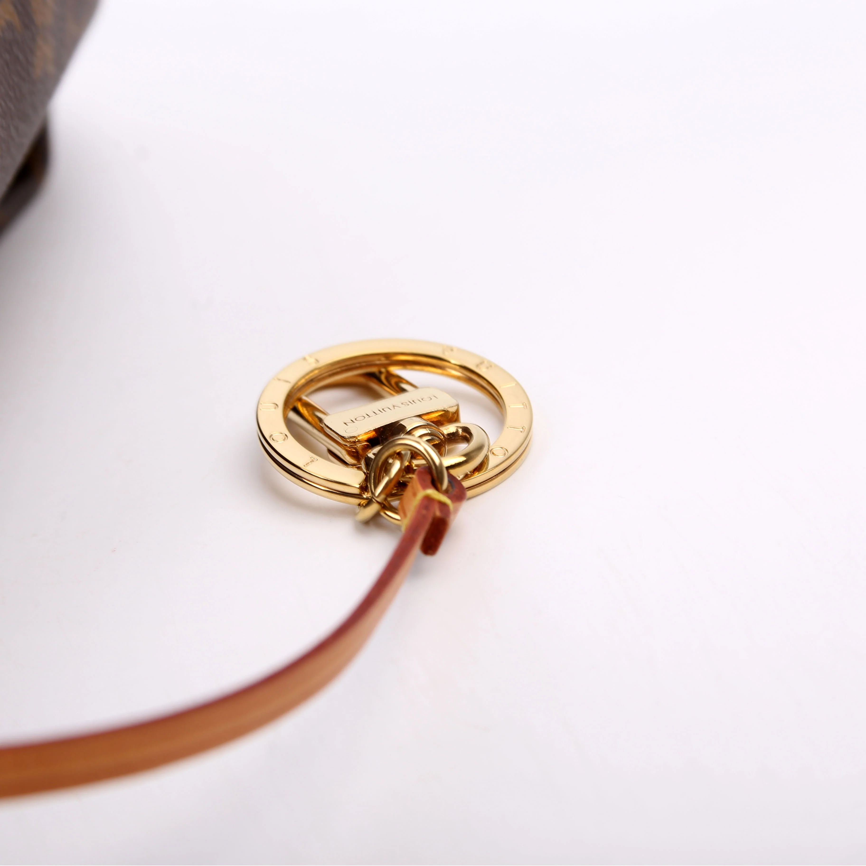 Artsy MM NM Monogram - Image 10