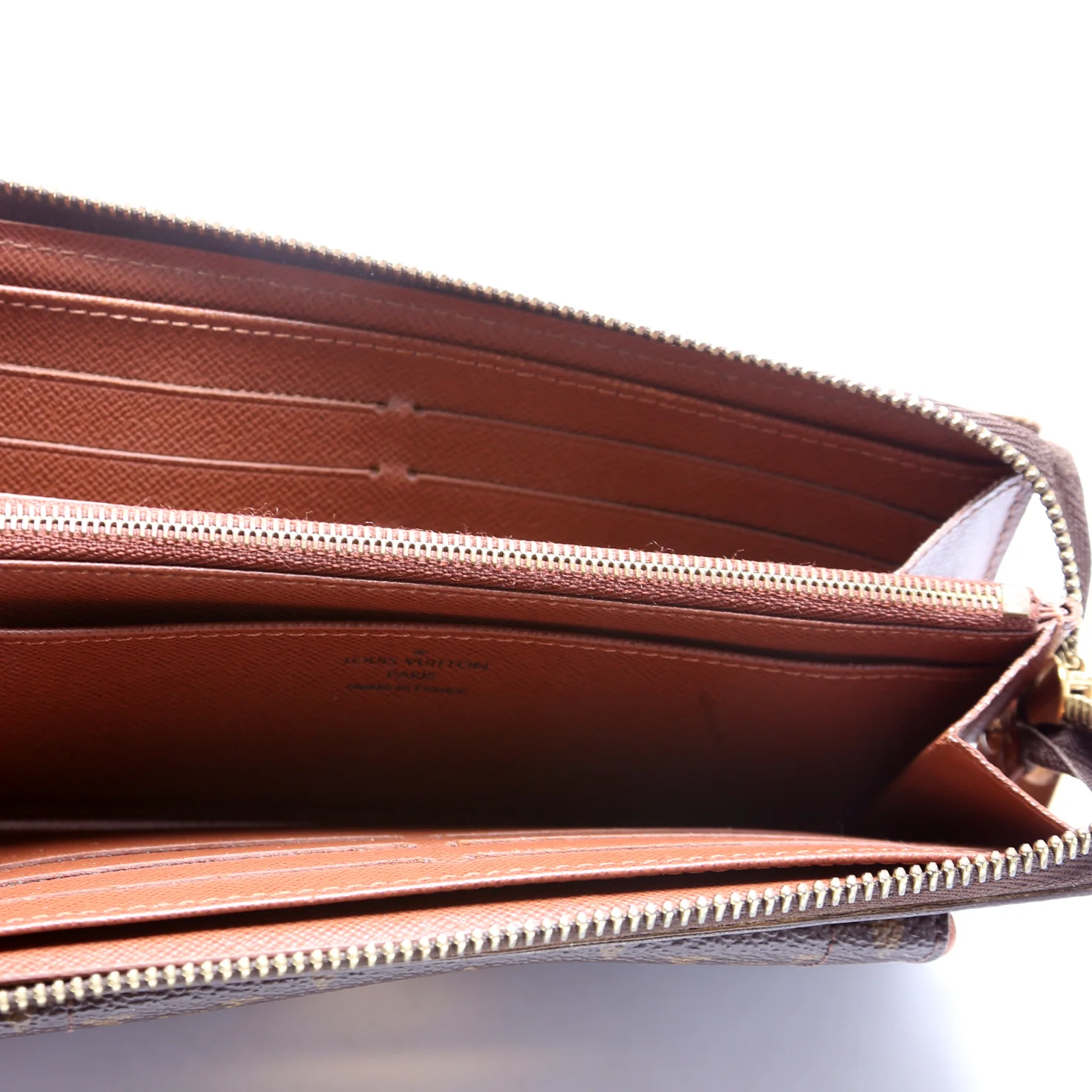 Astrid Wallet Monogram - Image 8