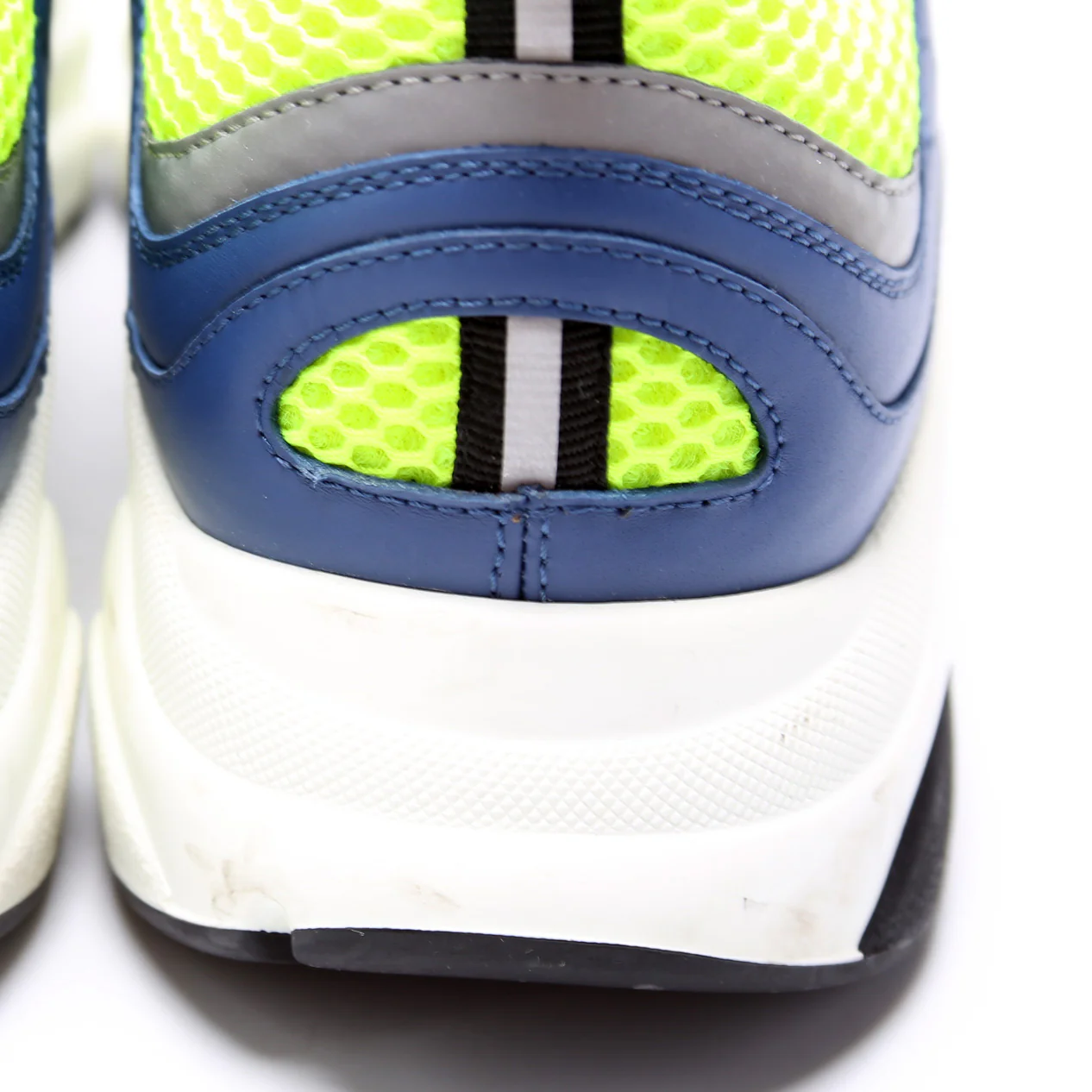B22 Tech Mesh Sneakers Size 40 - Image 5