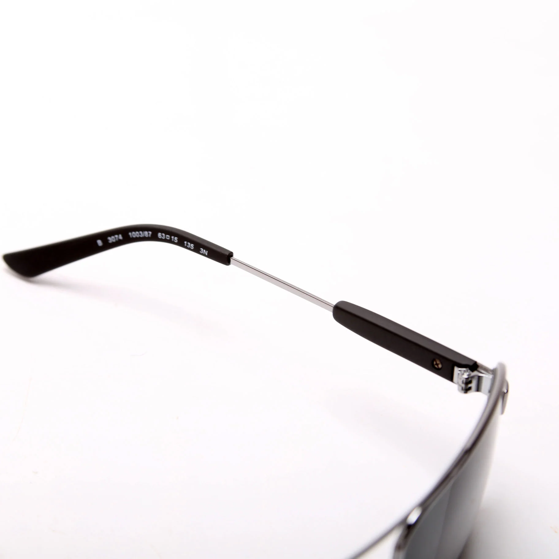 B3074 Rectangle Sunglasses Black - Image 3