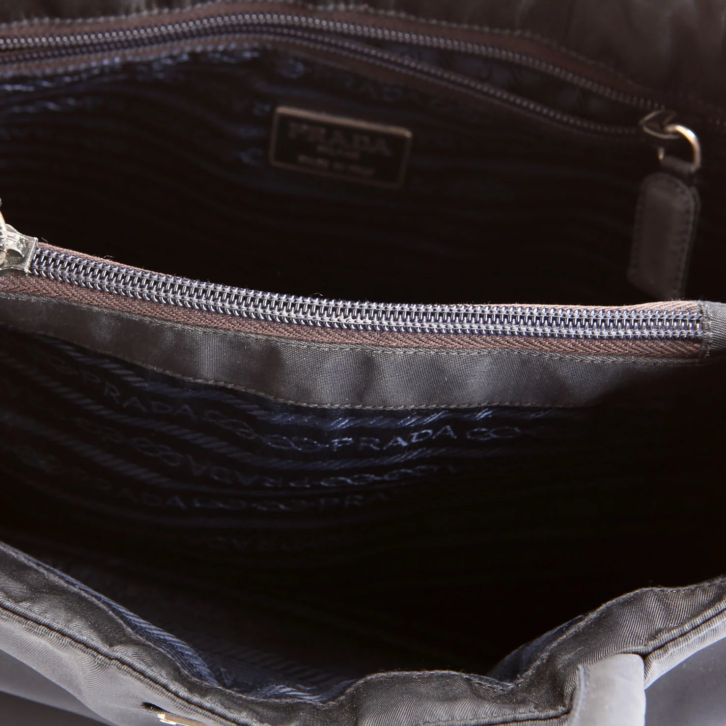 B3864 Tessuto Nylon City Tote Vintage Navy - Image 8