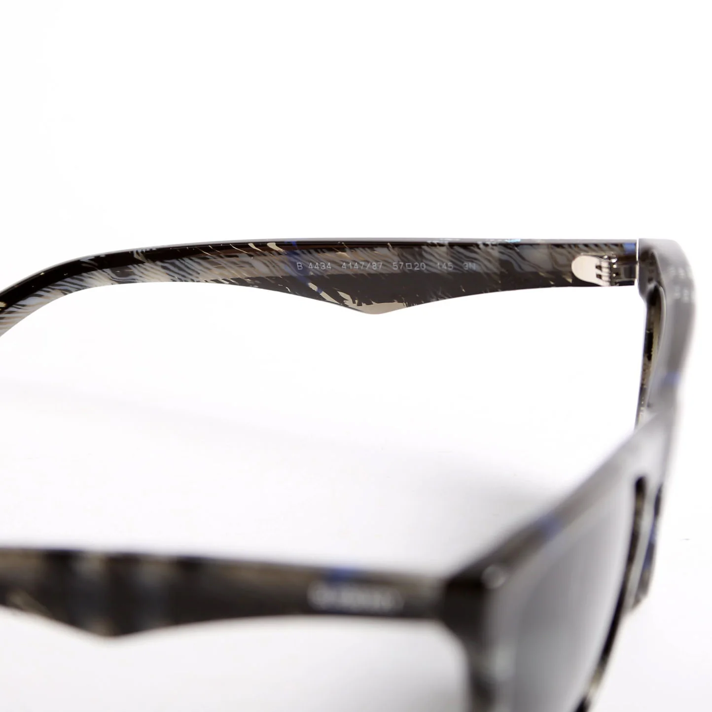 B4434 Square Check Sunglasses Black/Navy - Image 5