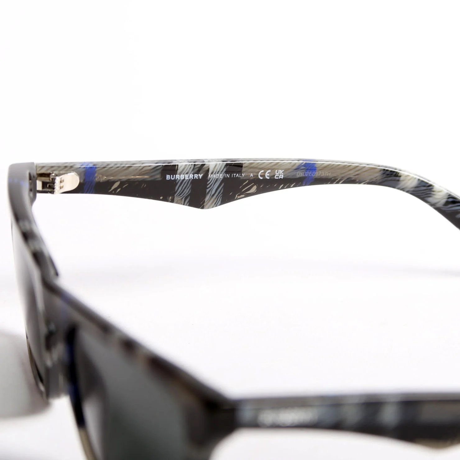 B4434 Square Check Sunglasses Black/Navy - Image 6