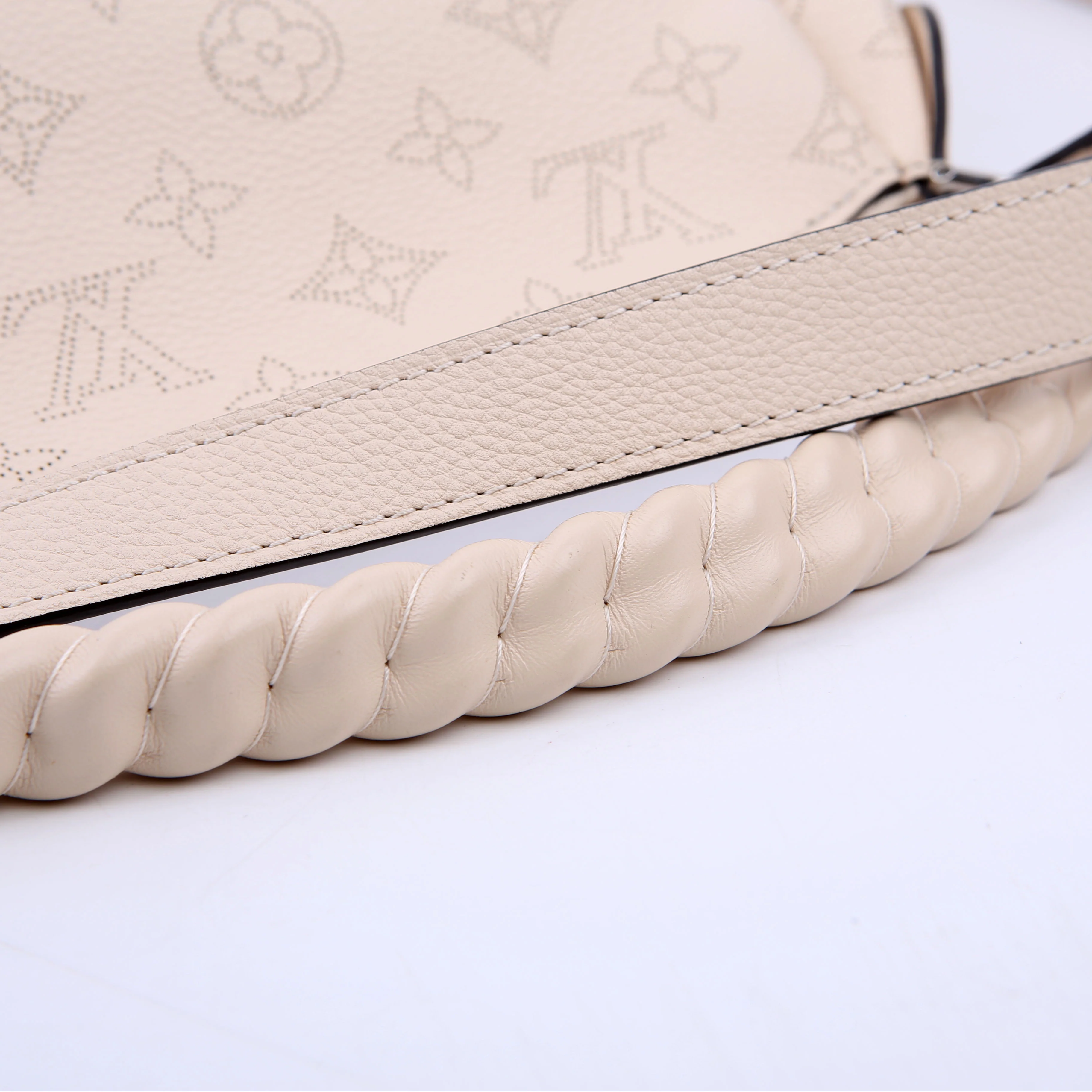 Babylone Chain BB Mahina Cream - Image 9