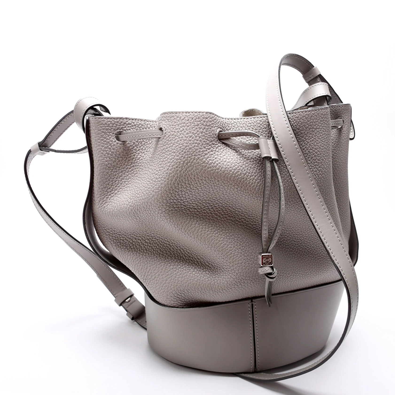 Balloon Bucket Bag Small Grain Leather Grey - Image 2
